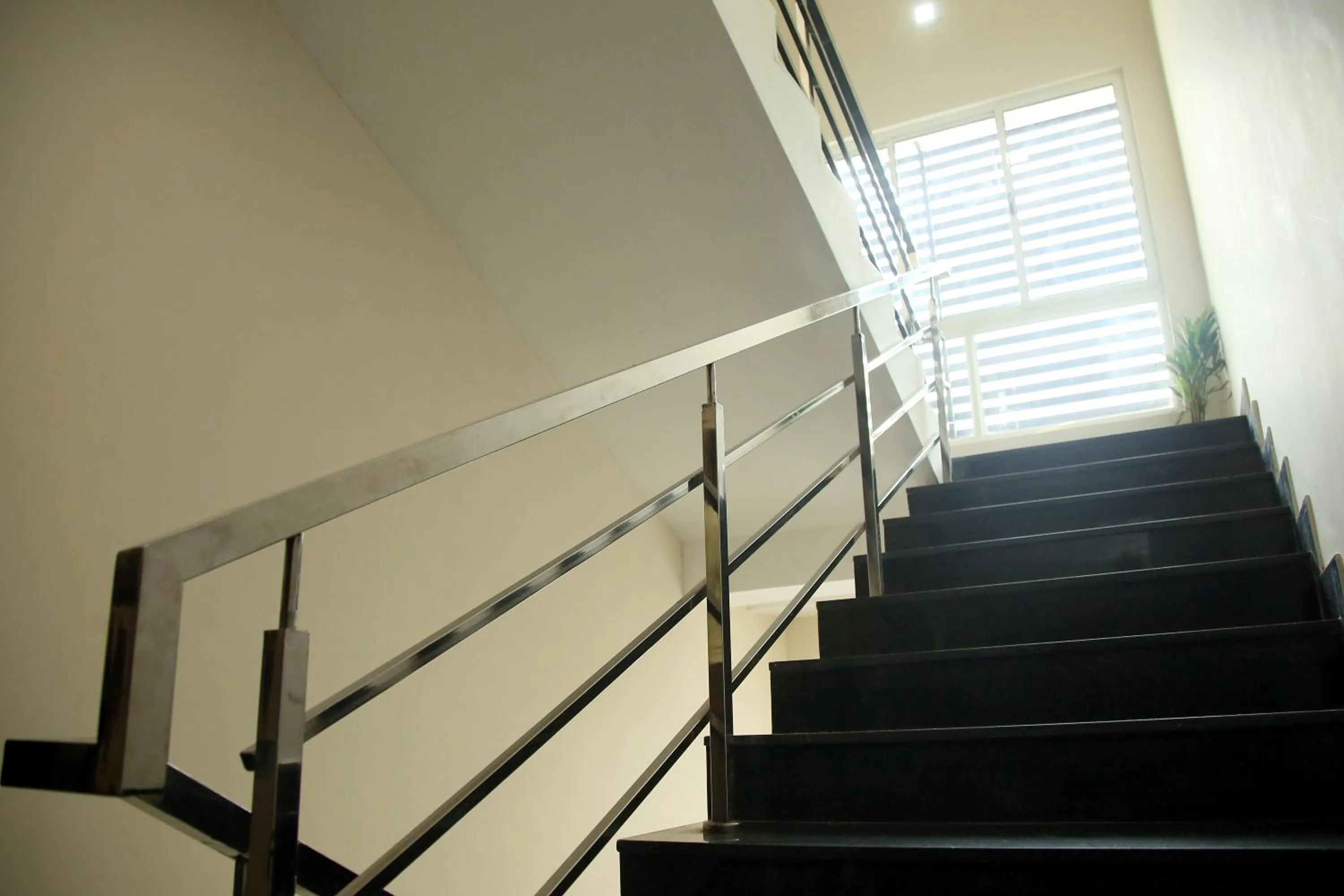 Apollo Court (Apollo hospital,Sankara natralya, US consulate