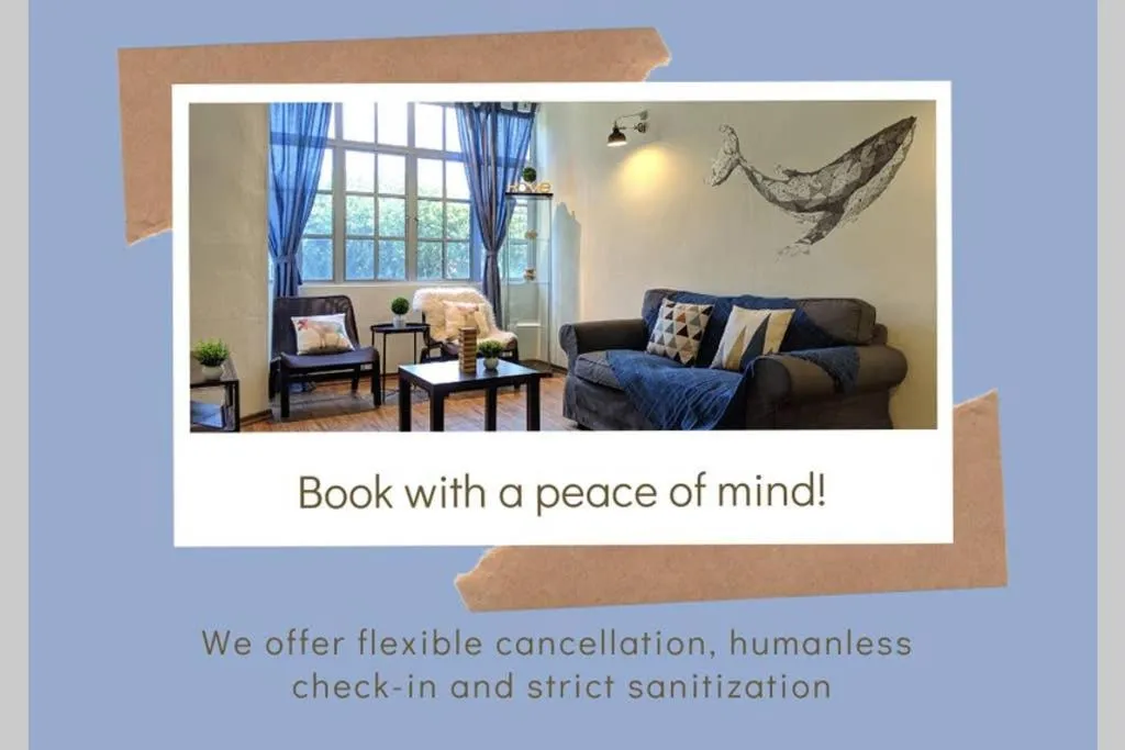 Living room in EE's Whale House   Homestay 3 min walk to beach