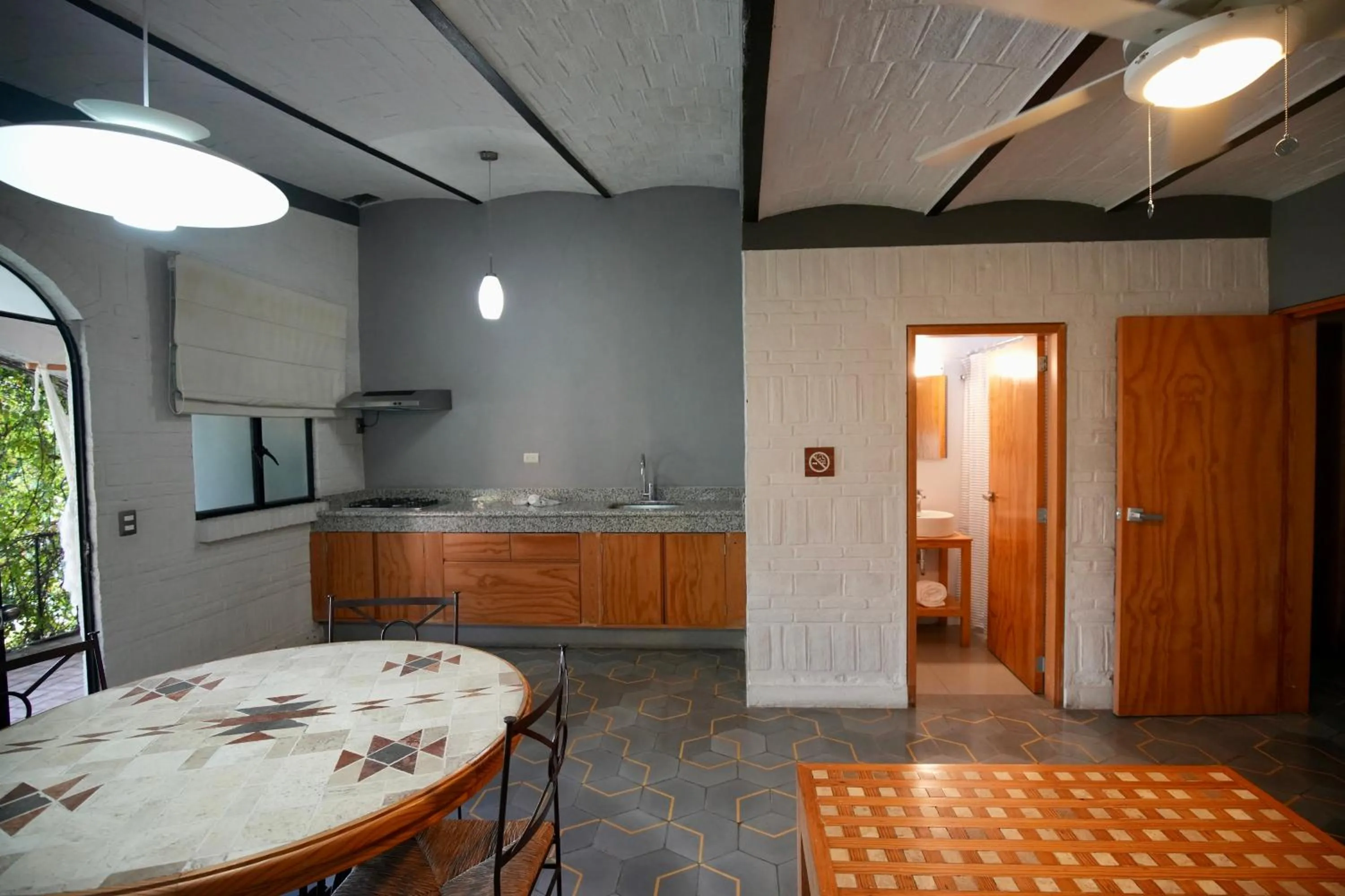 Kitchen or kitchenette in Mama Chuy Hotel & Villas Ajijic