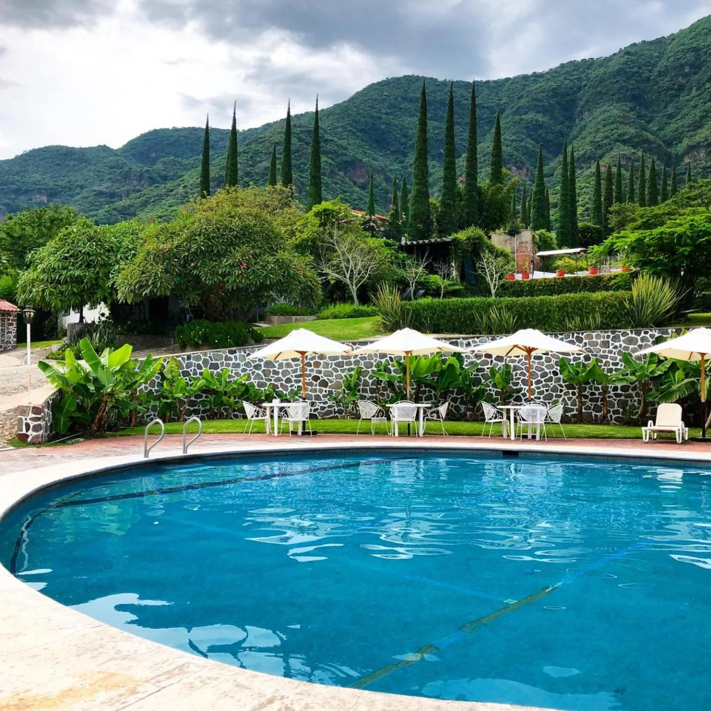 Swimming pool in Mama Chuy Hotel & Villas Ajijic