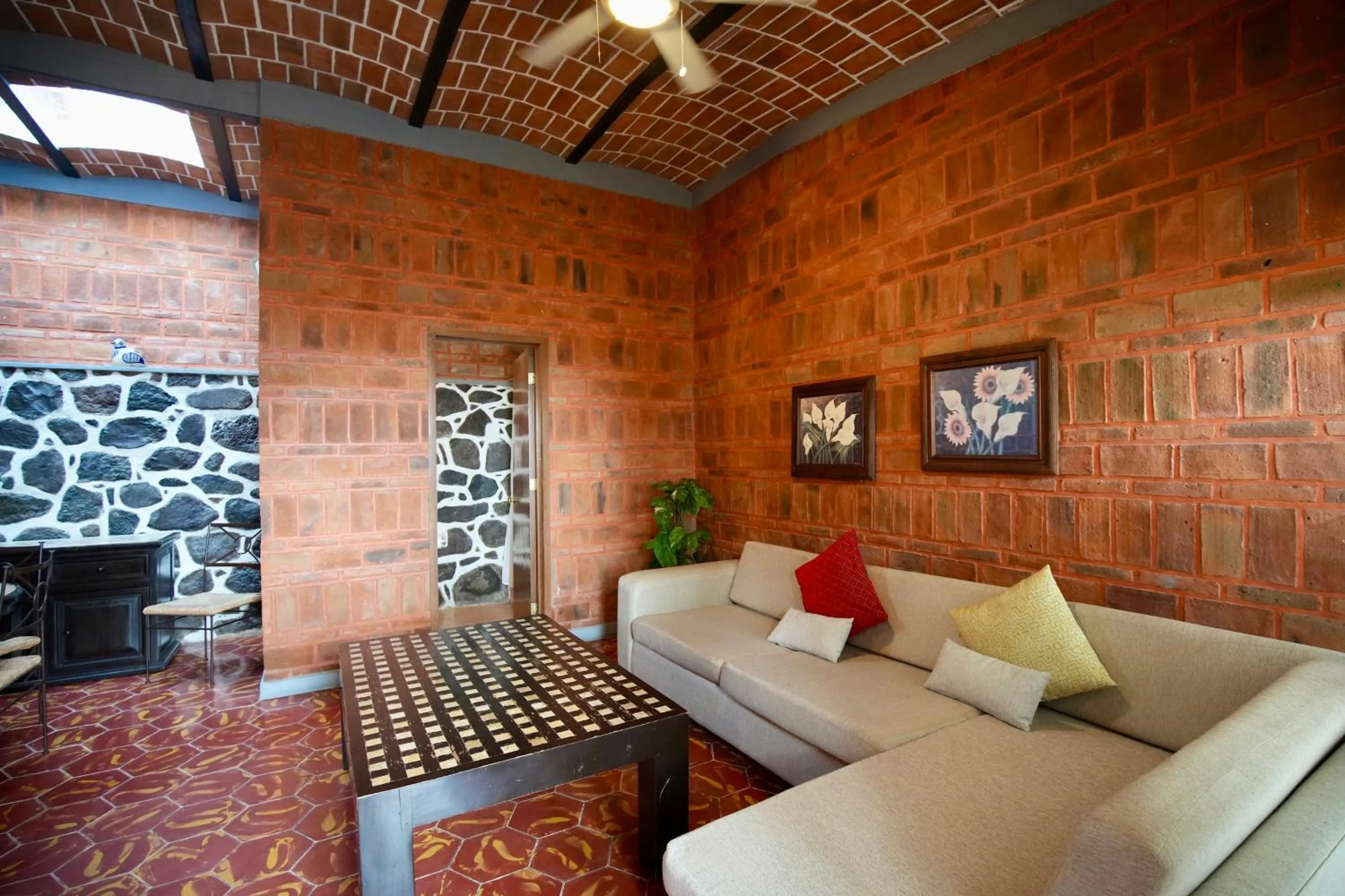 Living room in Mama Chuy Hotel & Villas Ajijic