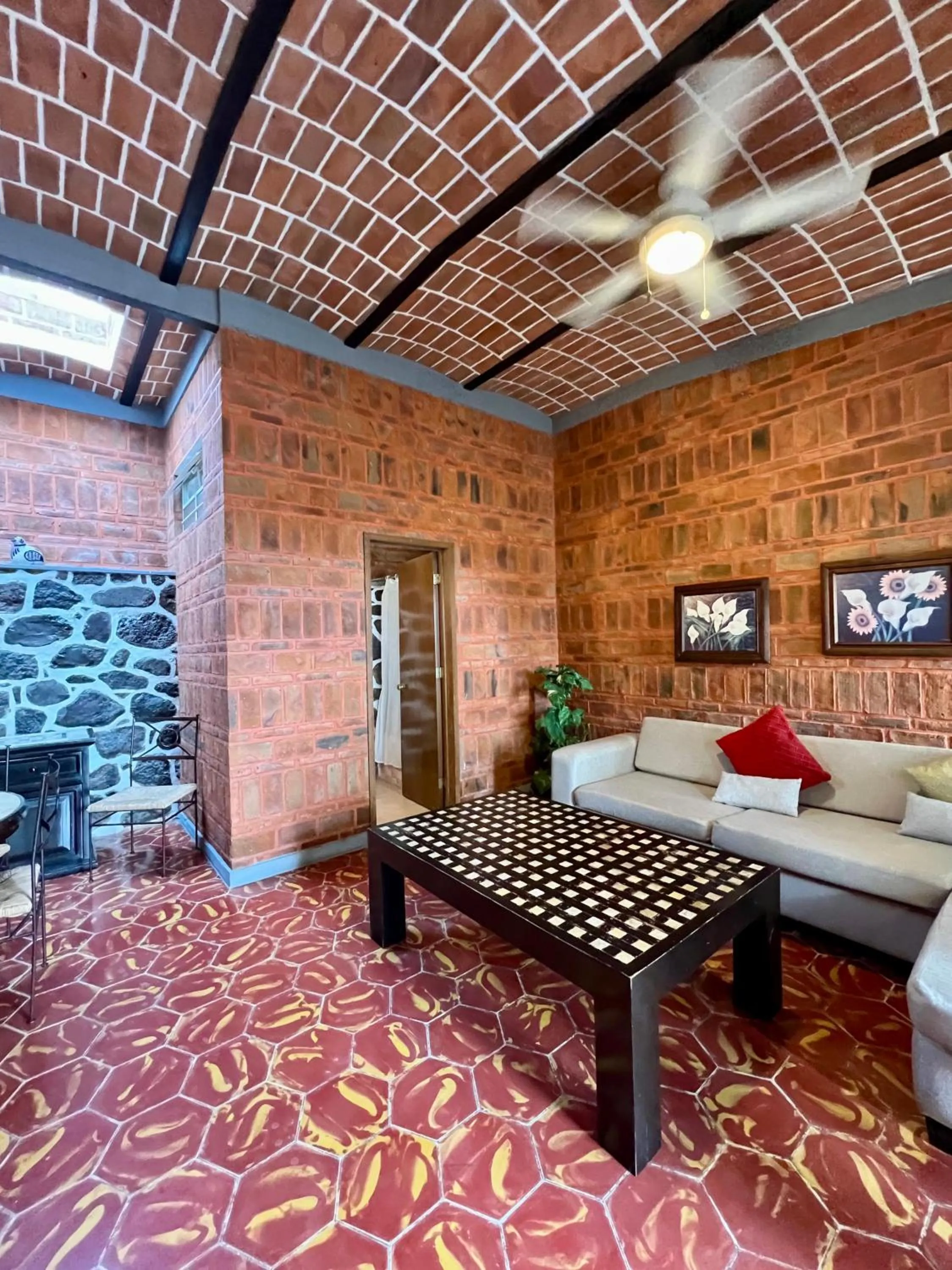 Seating area in Mama Chuy Hotel & Villas Ajijic