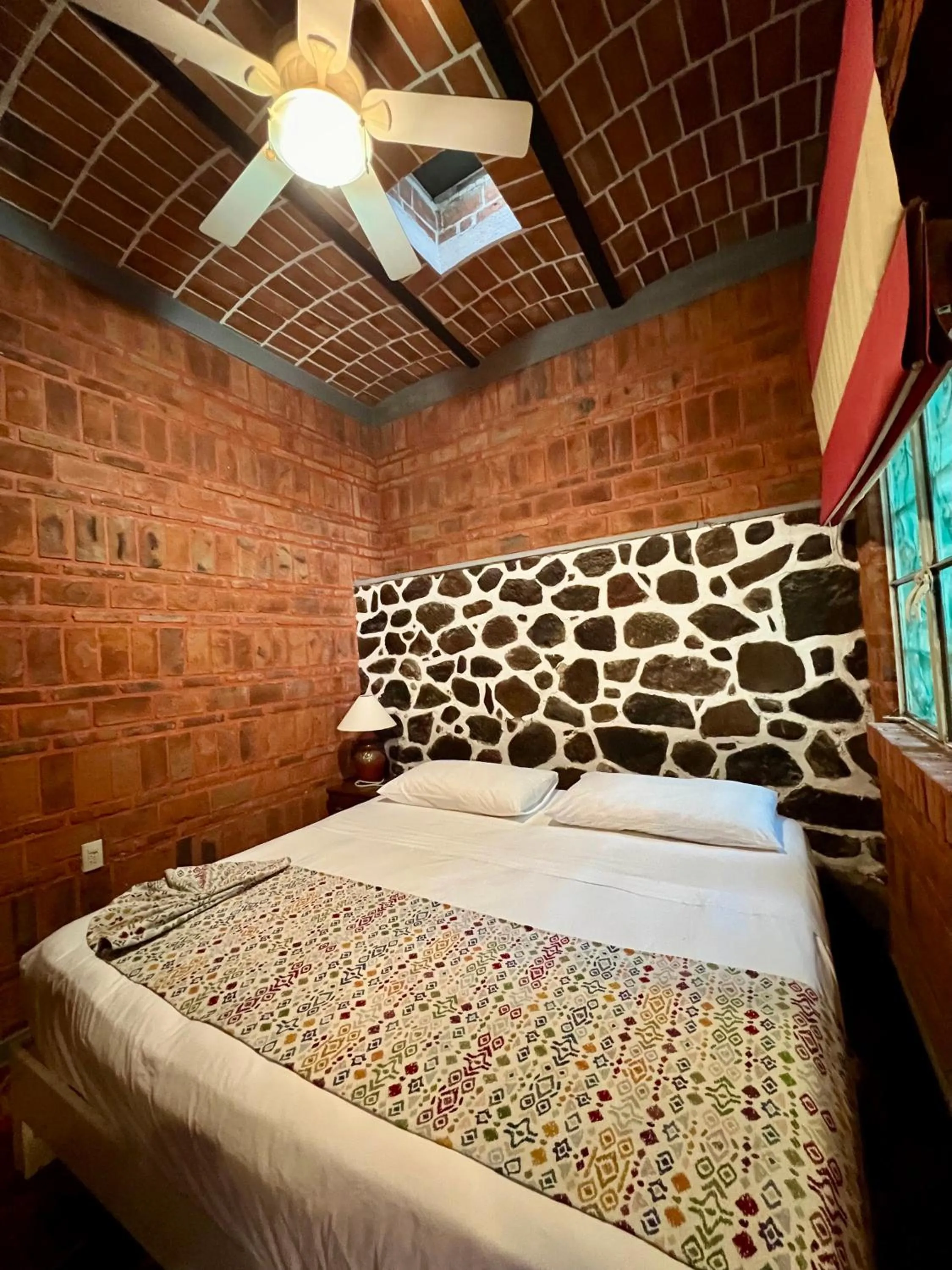 Bedroom, Bed in Mama Chuy Hotel & Villas Ajijic