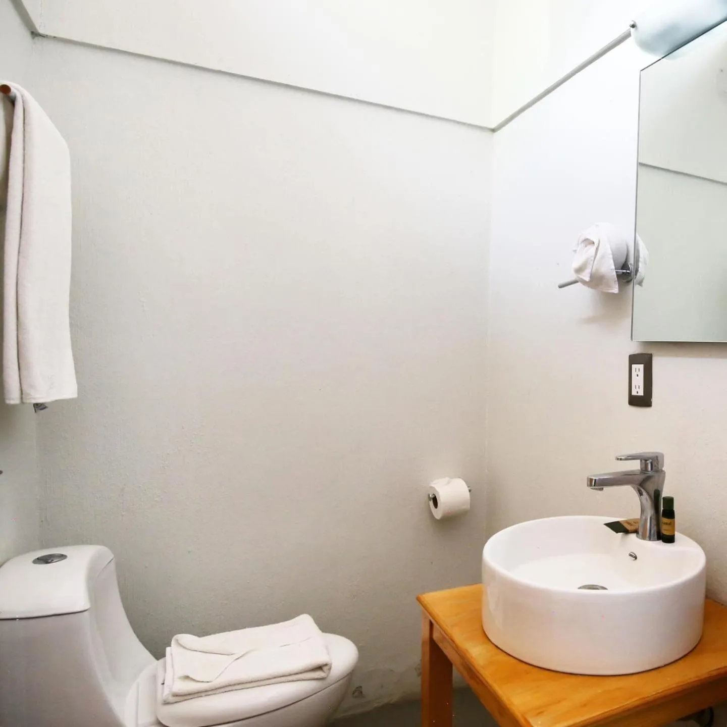 Toilet in Mama Chuy Hotel & Villas Ajijic
