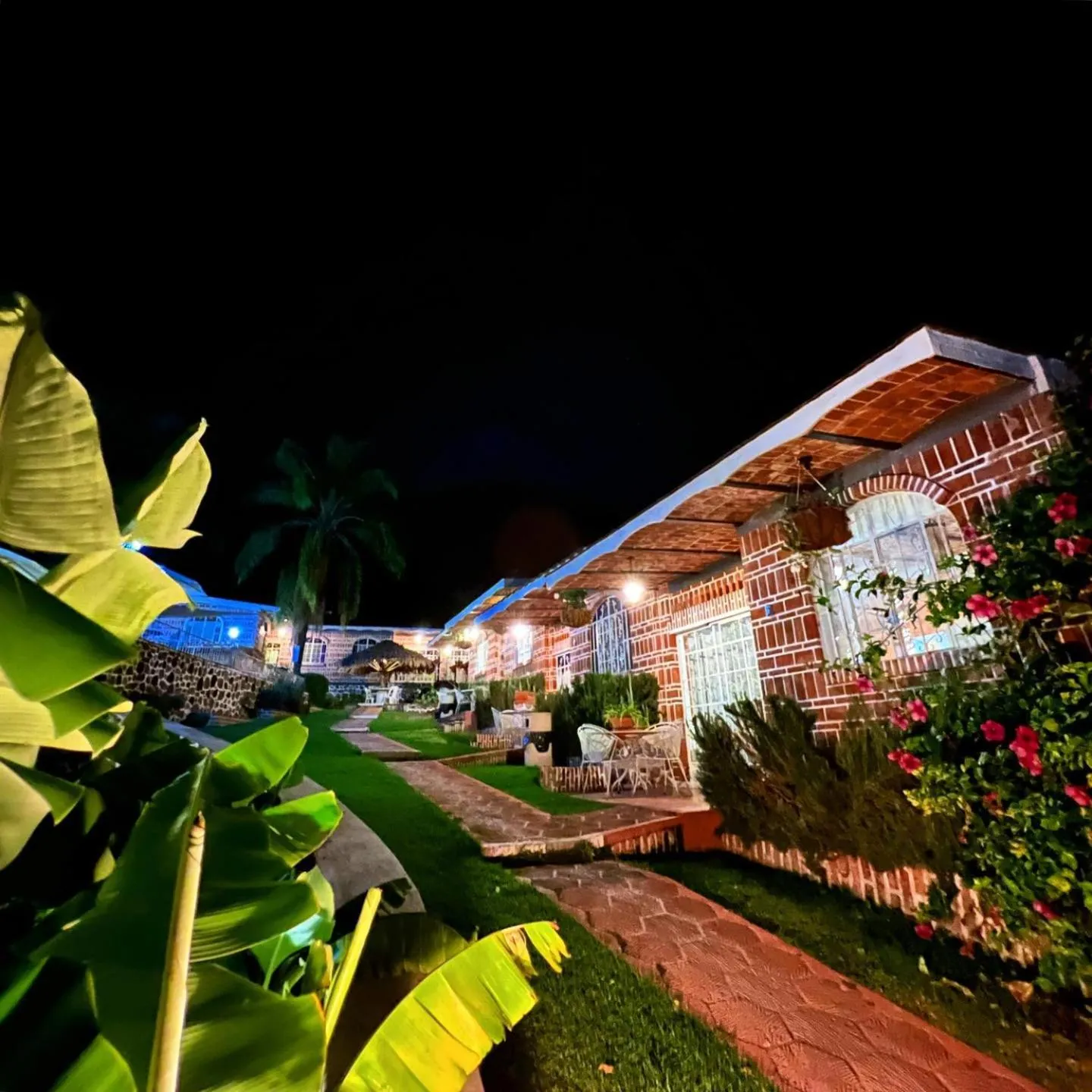 Property building in Mama Chuy Hotel & Villas Ajijic