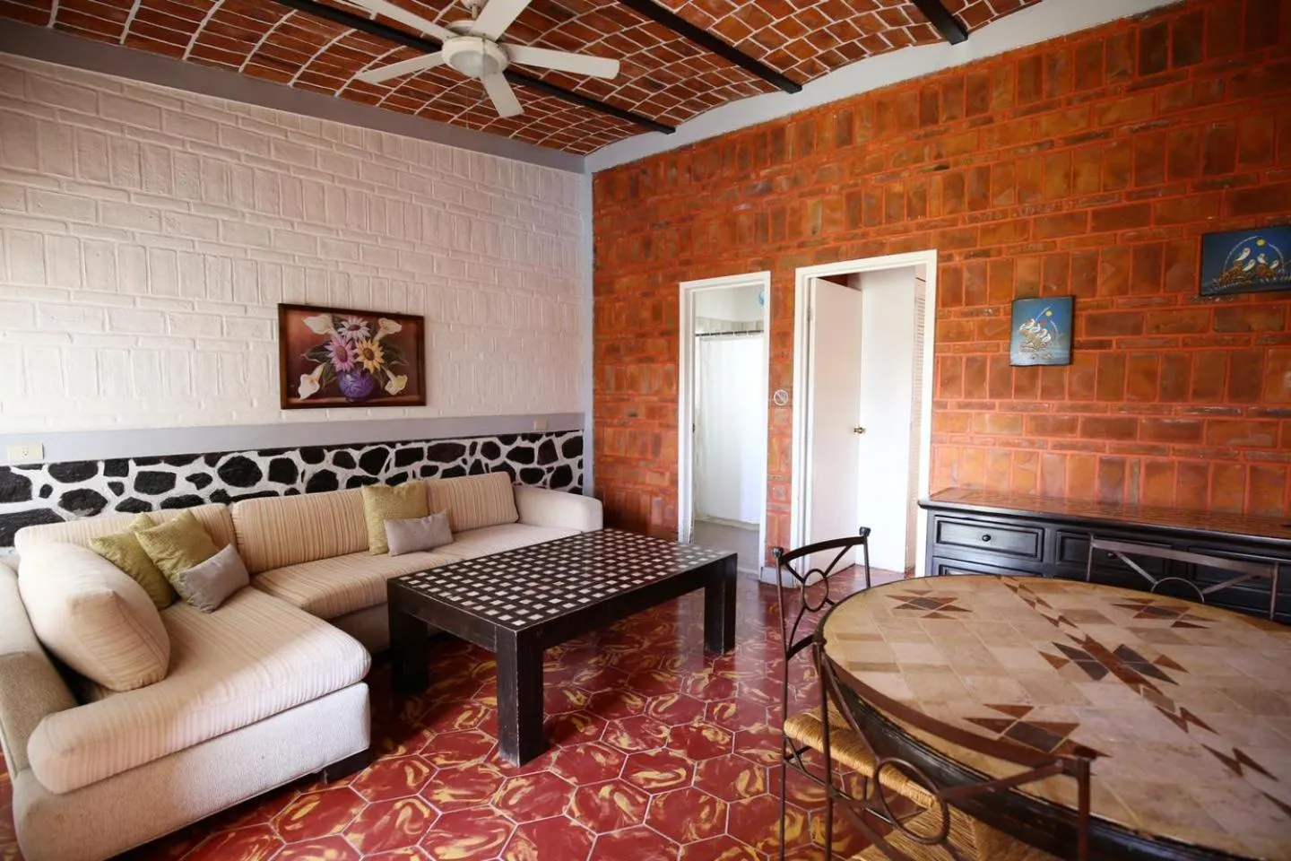 Living room in Mama Chuy Hotel & Villas Ajijic