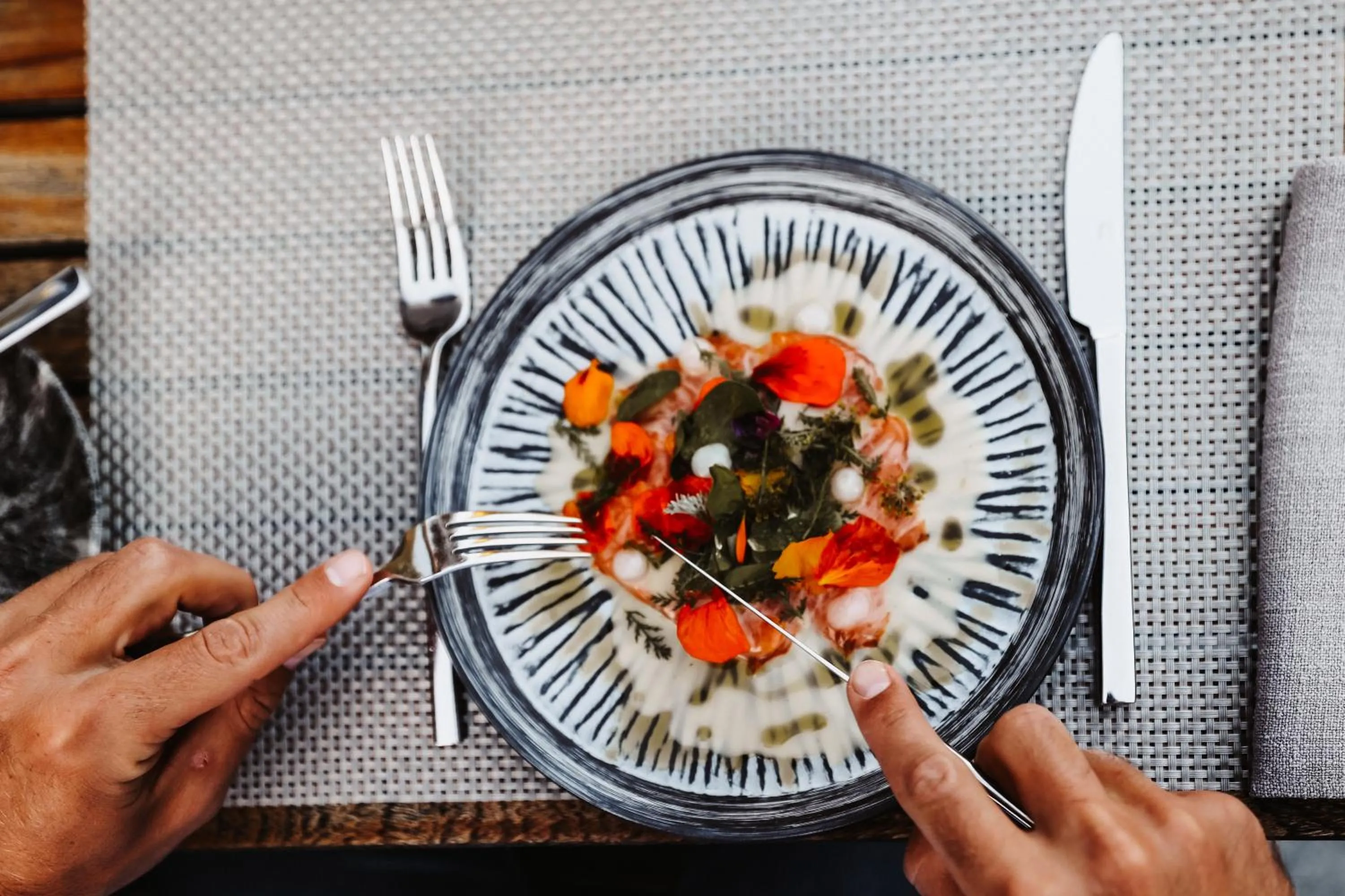 Restaurant/places to eat in Hofgut Apartment & Lifestyle Resort Wagrain