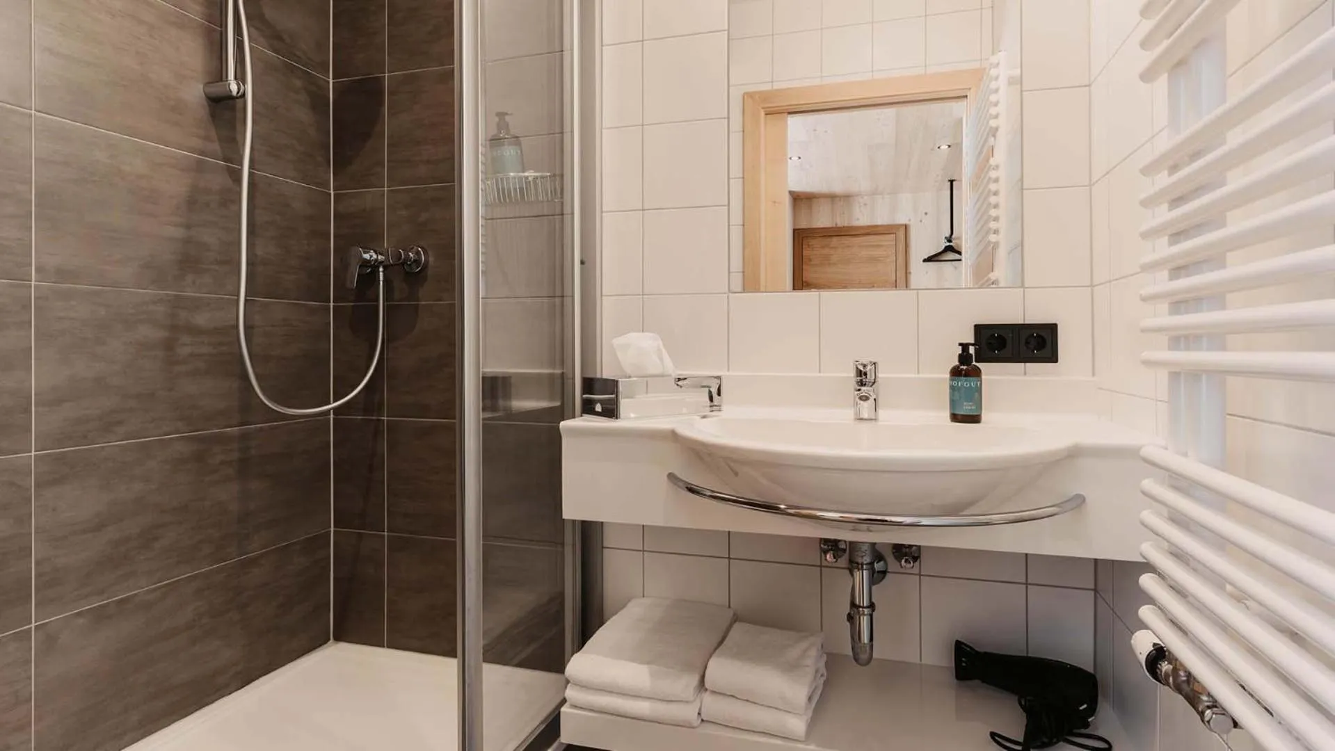 Bathroom in Hofgut Apartment & Lifestyle Resort Wagrain