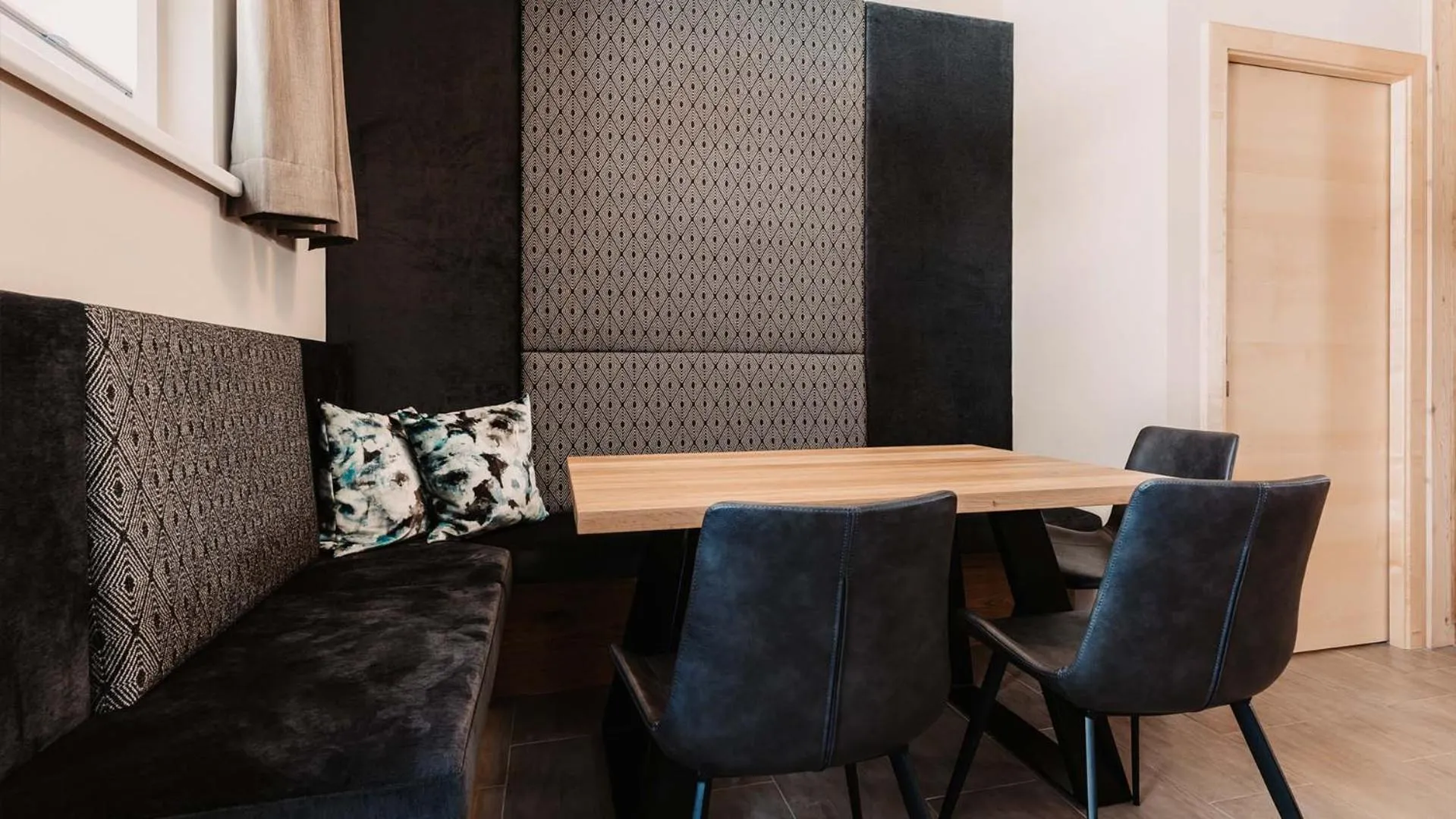 Living room in Hofgut Apartment & Lifestyle Resort Wagrain