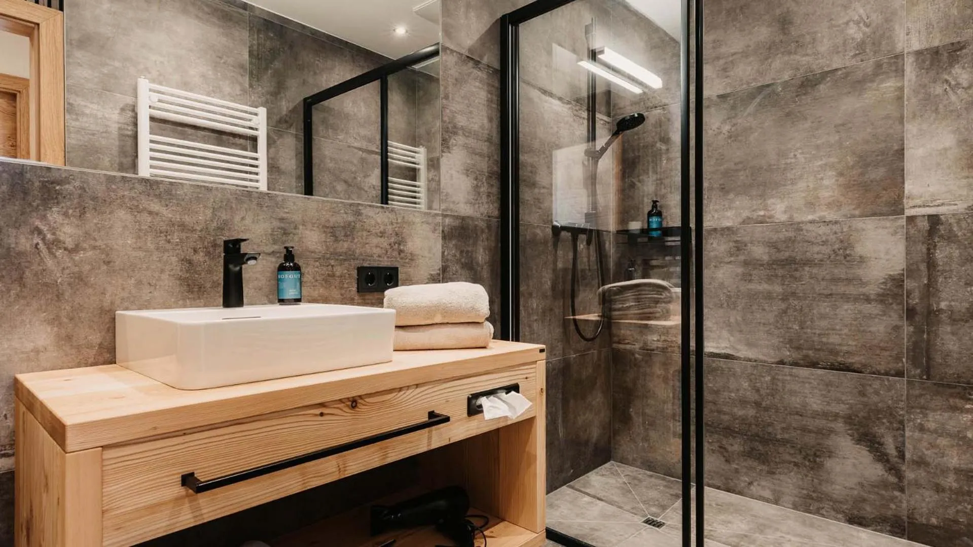 Bathroom in Hofgut Apartment & Lifestyle Resort Wagrain