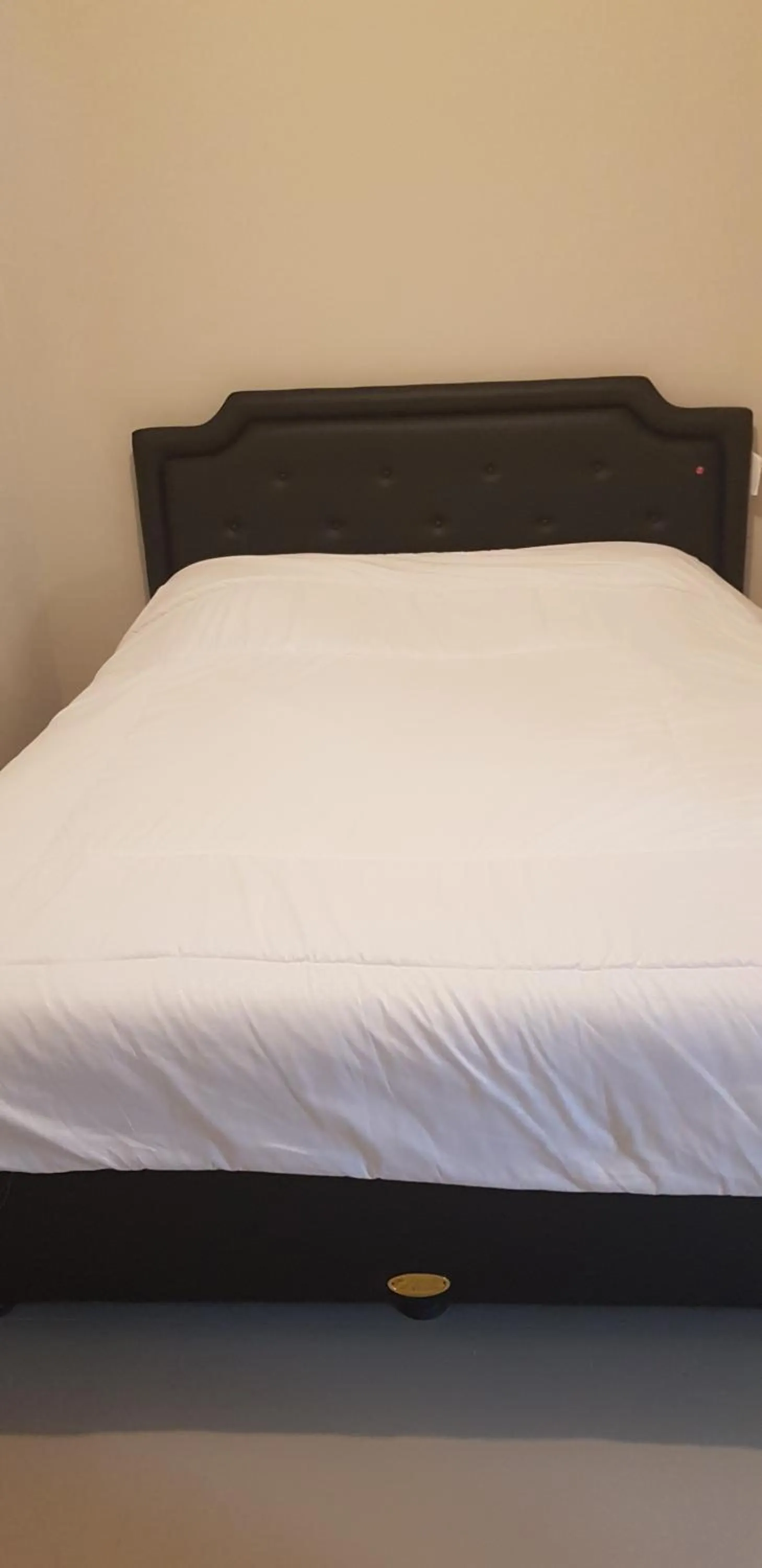 Bed in Siwalankerto F7