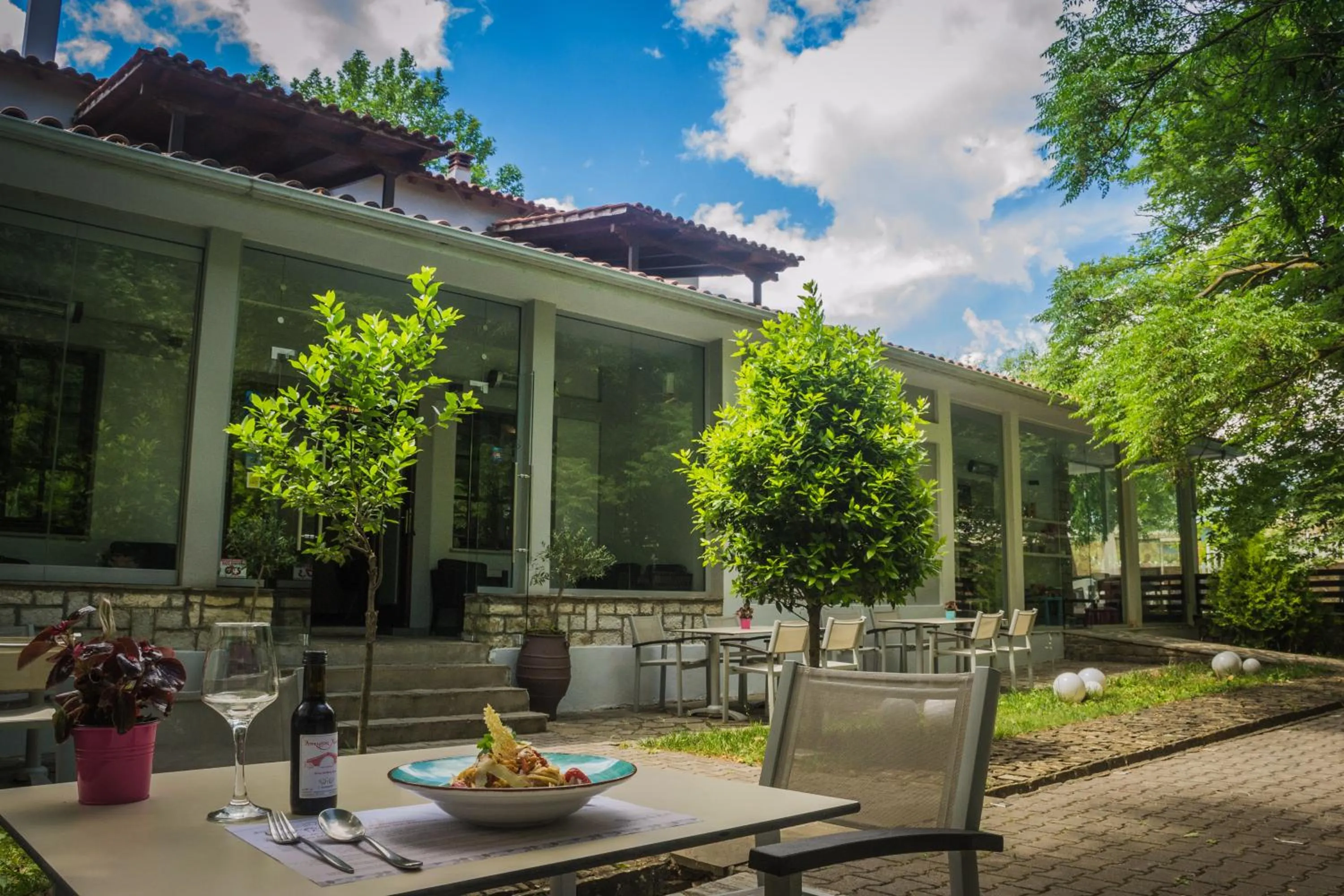 Κonitsa Gefyri hotel