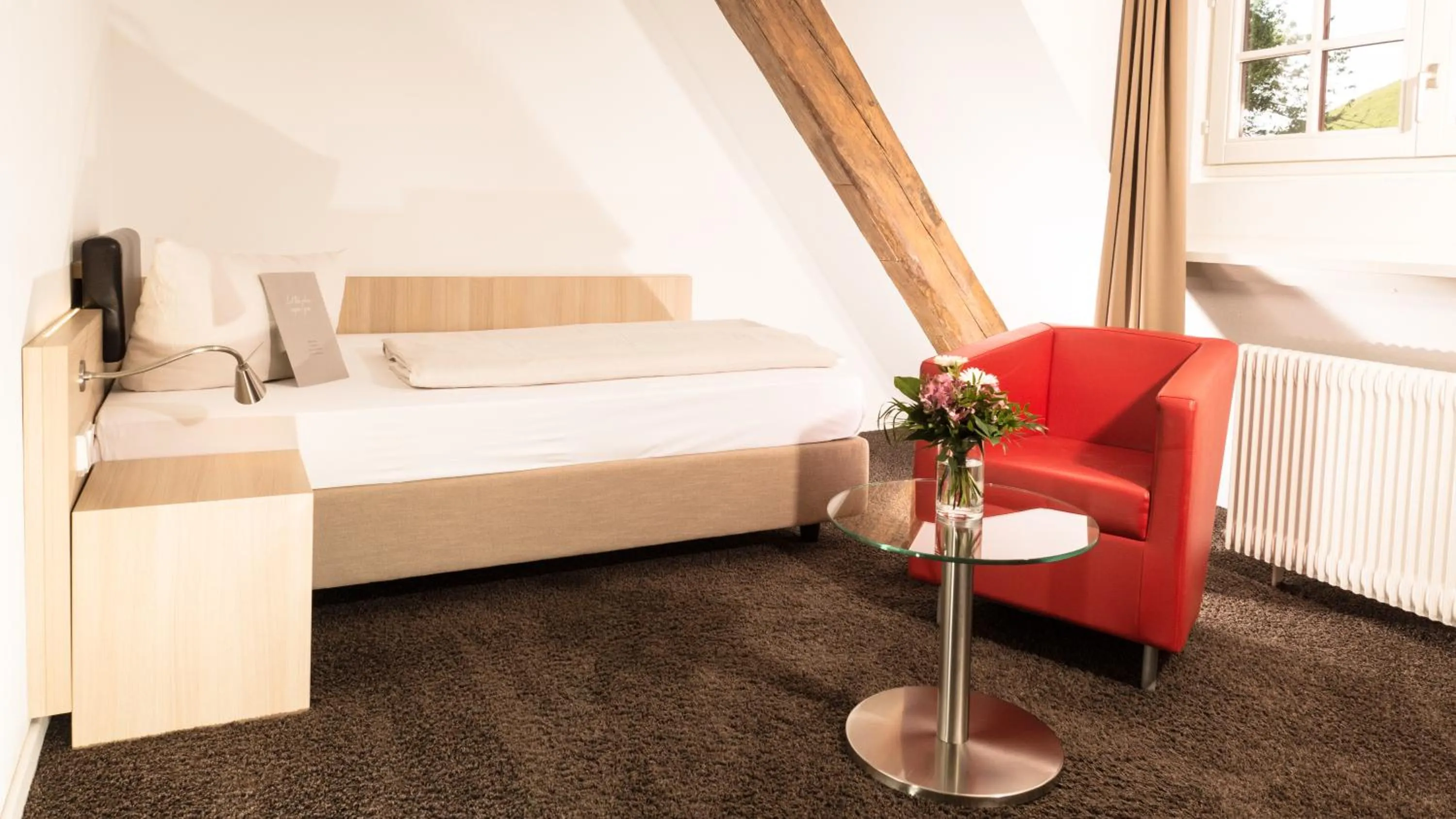 Mountain view, Bed in Hotel Hofgut Hohenkarpfen