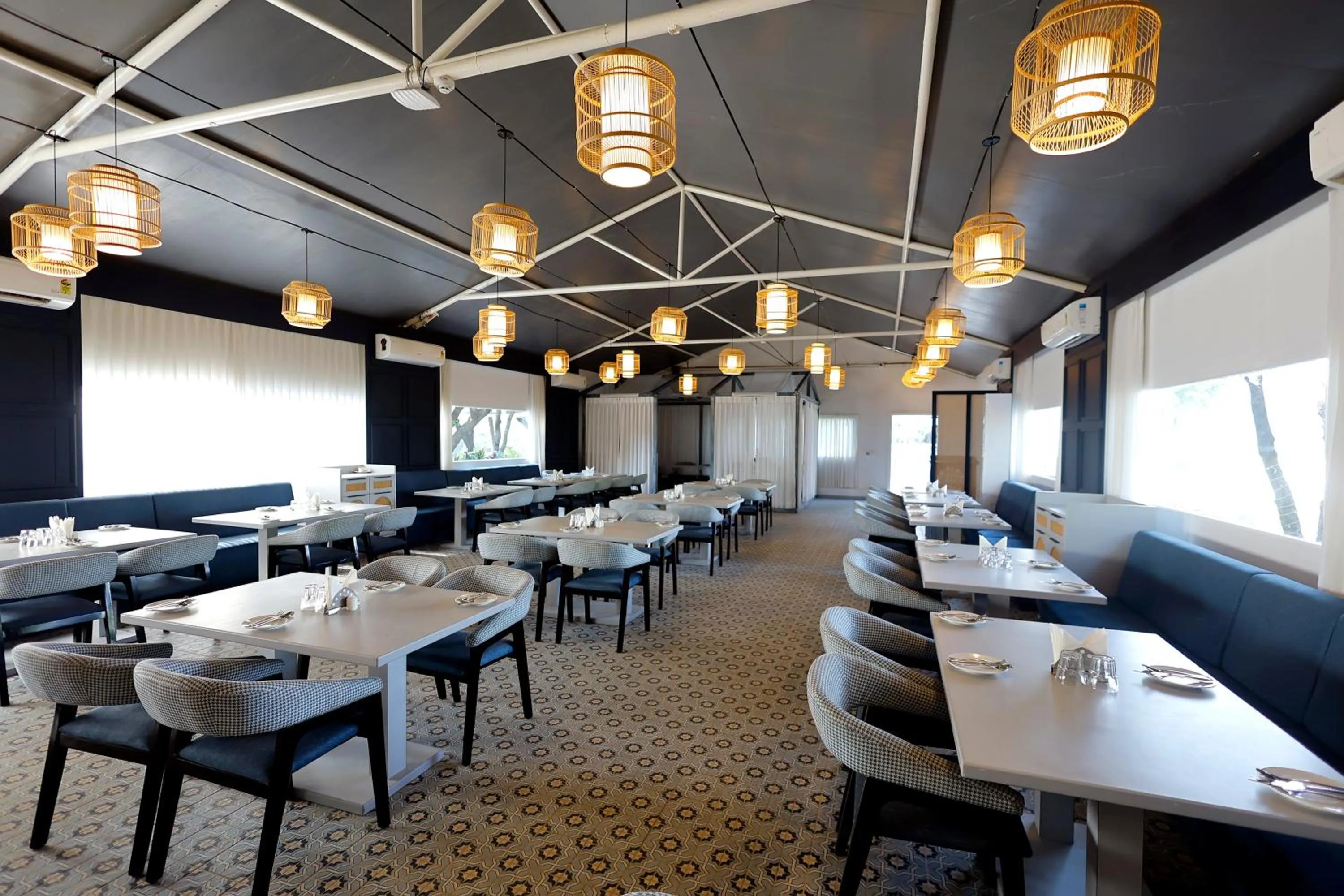 Restaurant/places to eat in The Fern Seaside Luxurious Tent Resort Daman