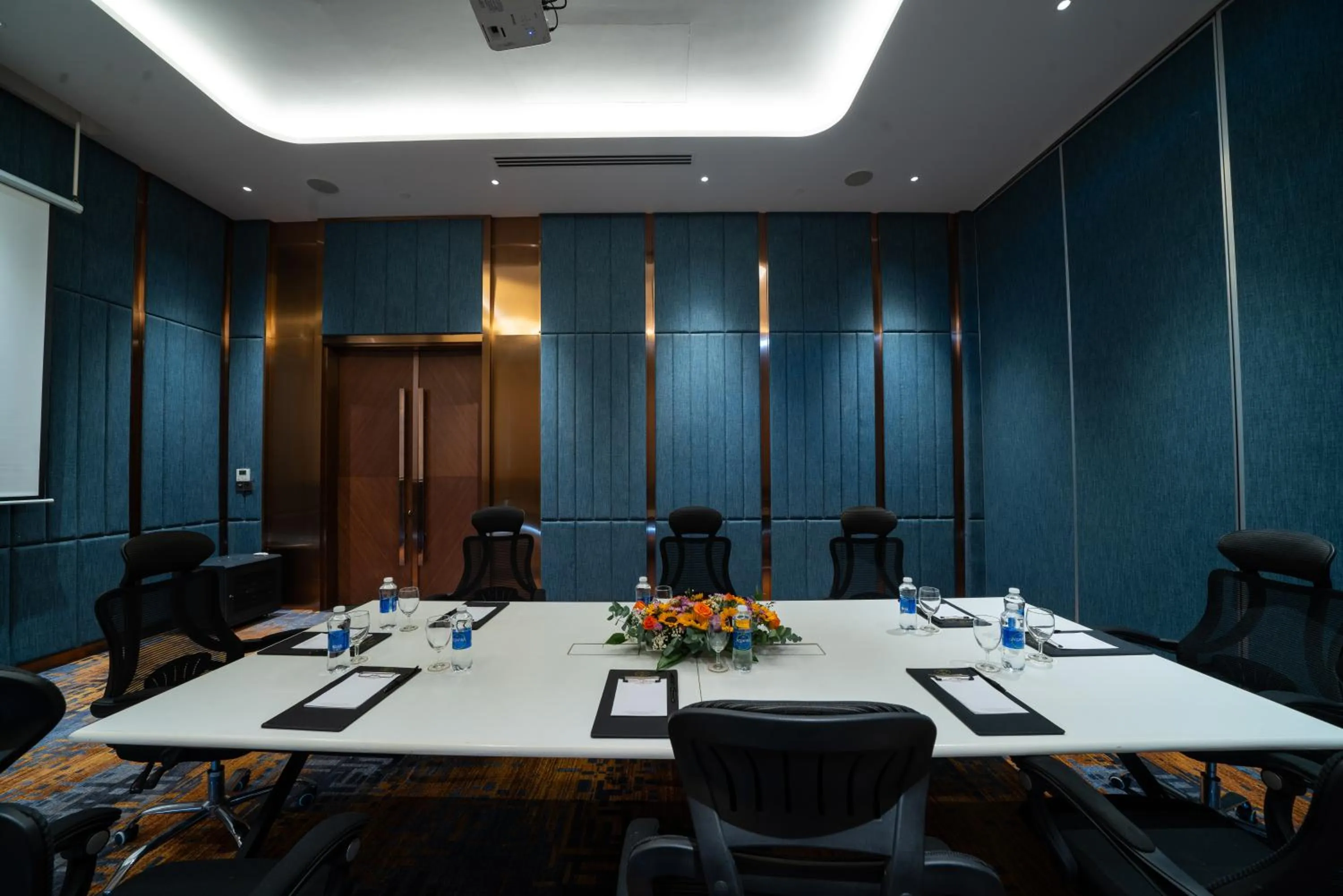 Meeting/conference room in Northern Charm Hotel