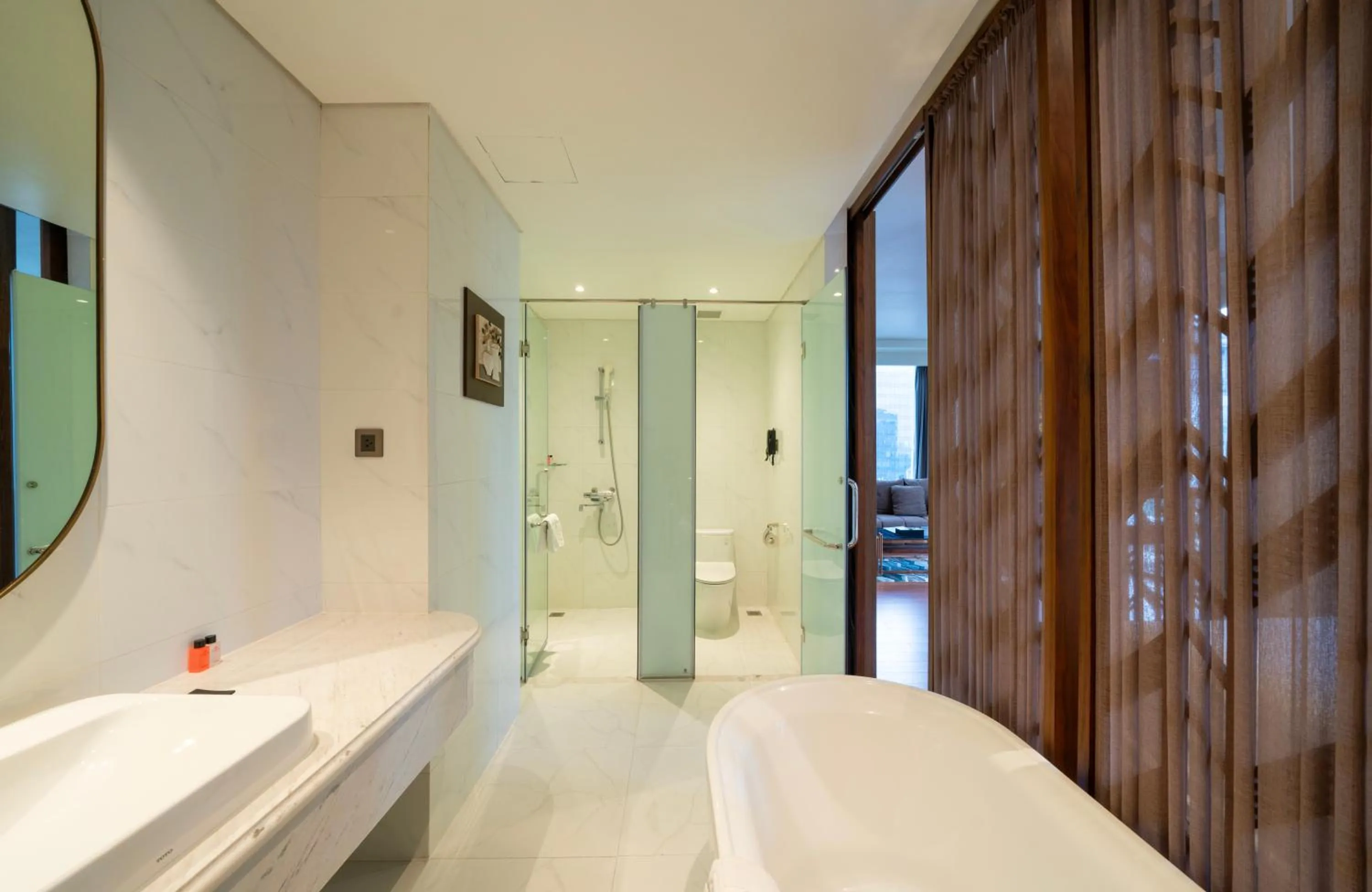 Shower in Northern Charm Hotel