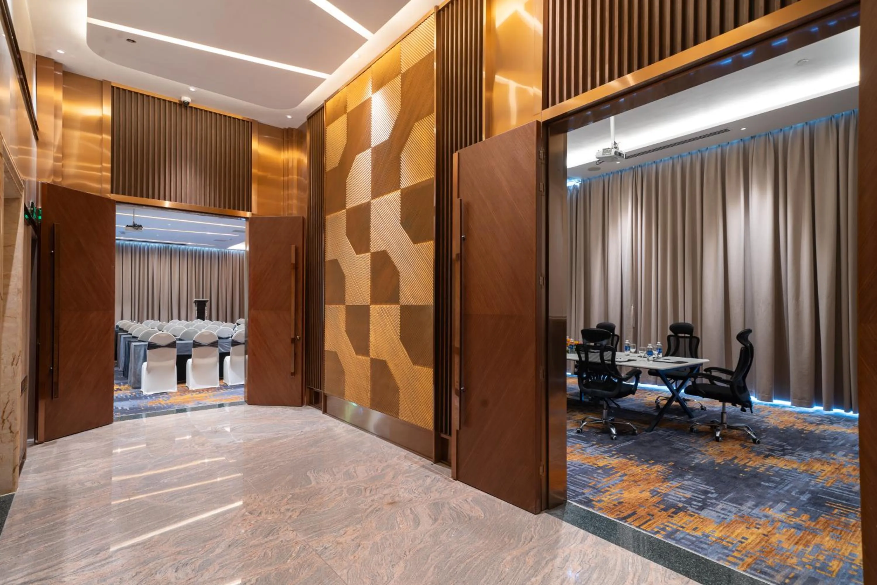 Meeting/conference room in Northern Charm Hotel