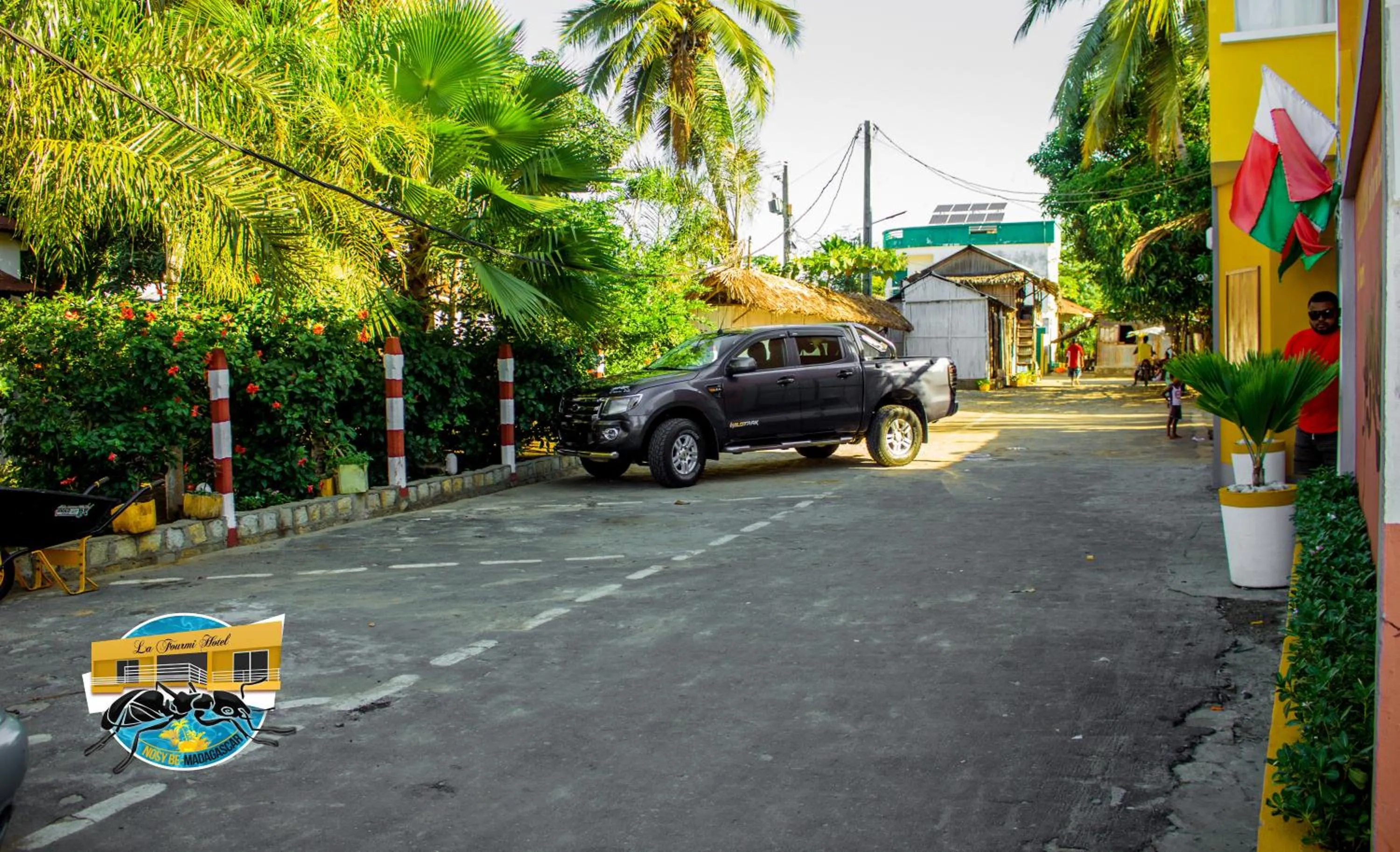 Property building in La Fourmi Hotel