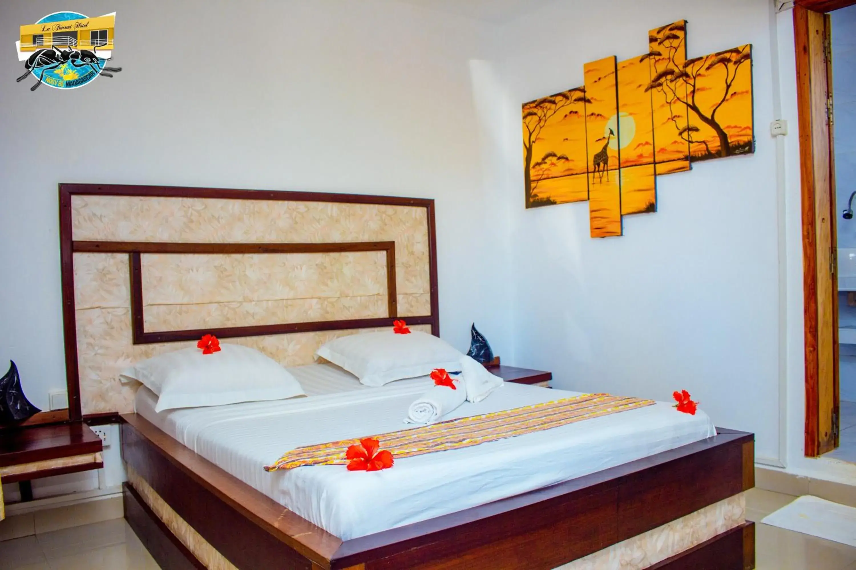 Superior Double Room - single occupancy in La Fourmi Hotel Superior Double Room - single occupancy in La Fourmi Hotel