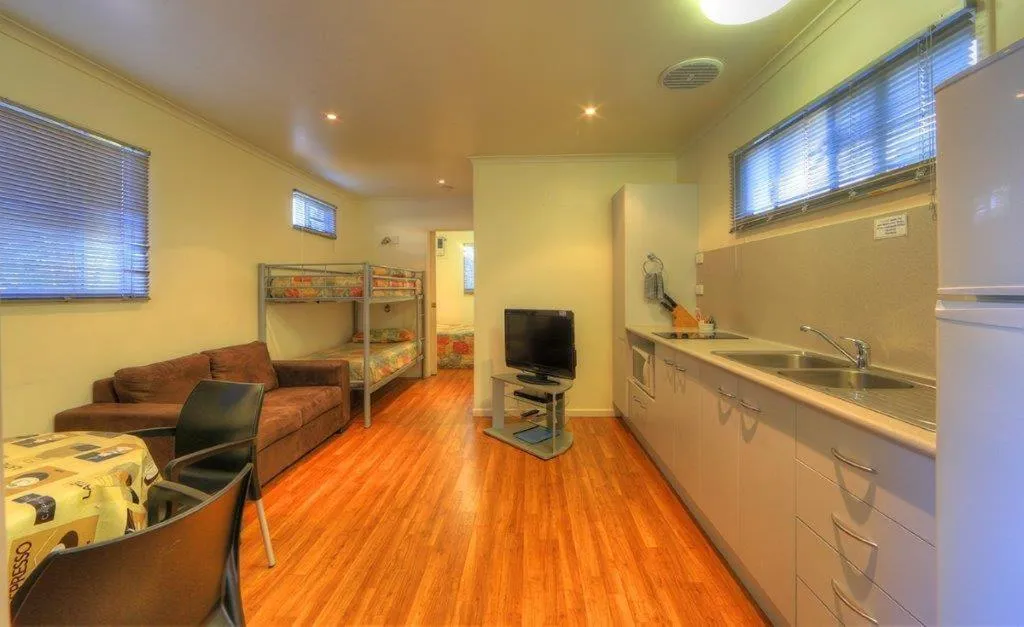 Kitchen or kitchenette in Kookaburra Holiday Park