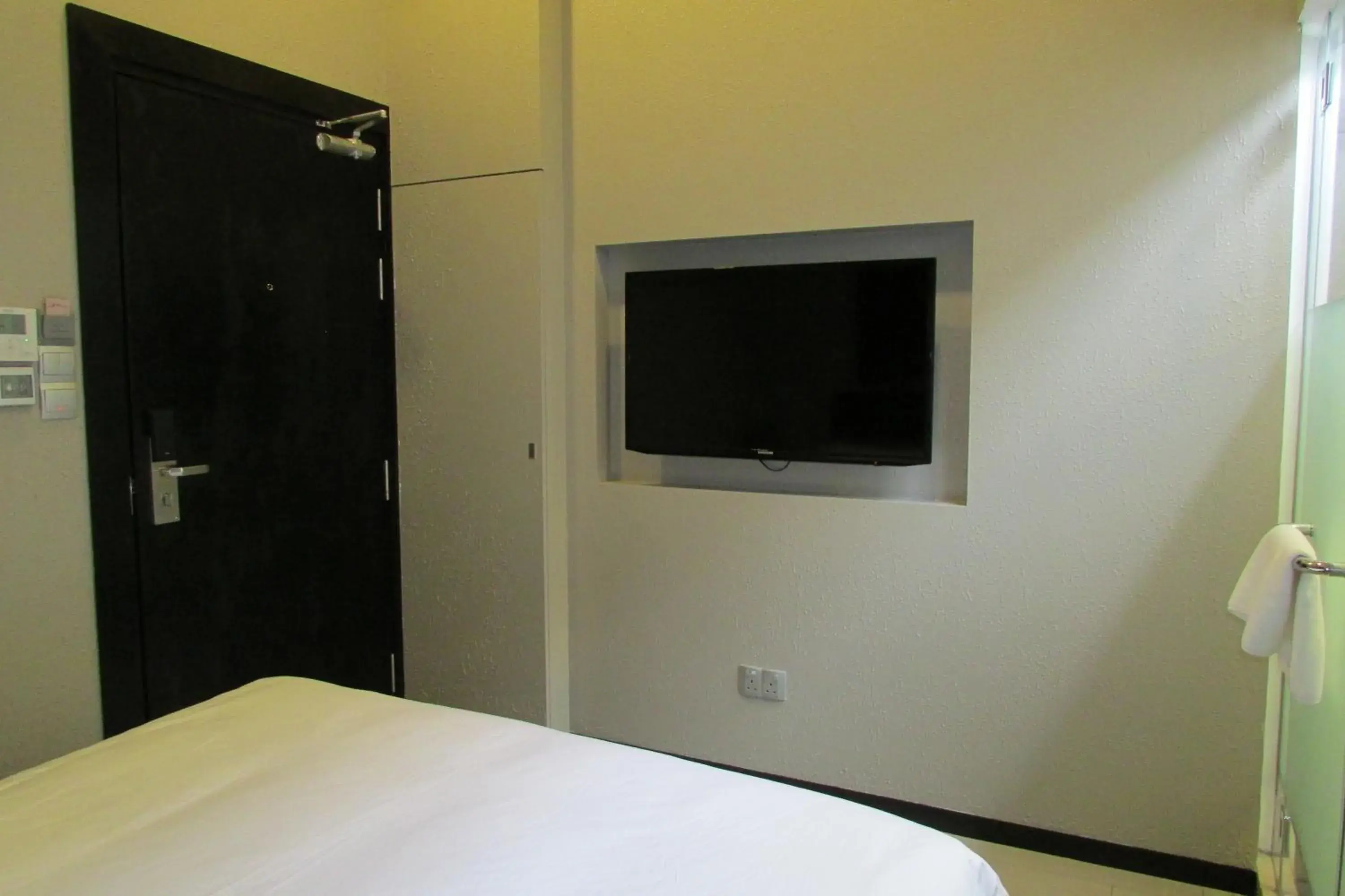 Decorative detail, Bed in The Southbridge Hotel Decorative detail, Bed in The Southbridge Hotel