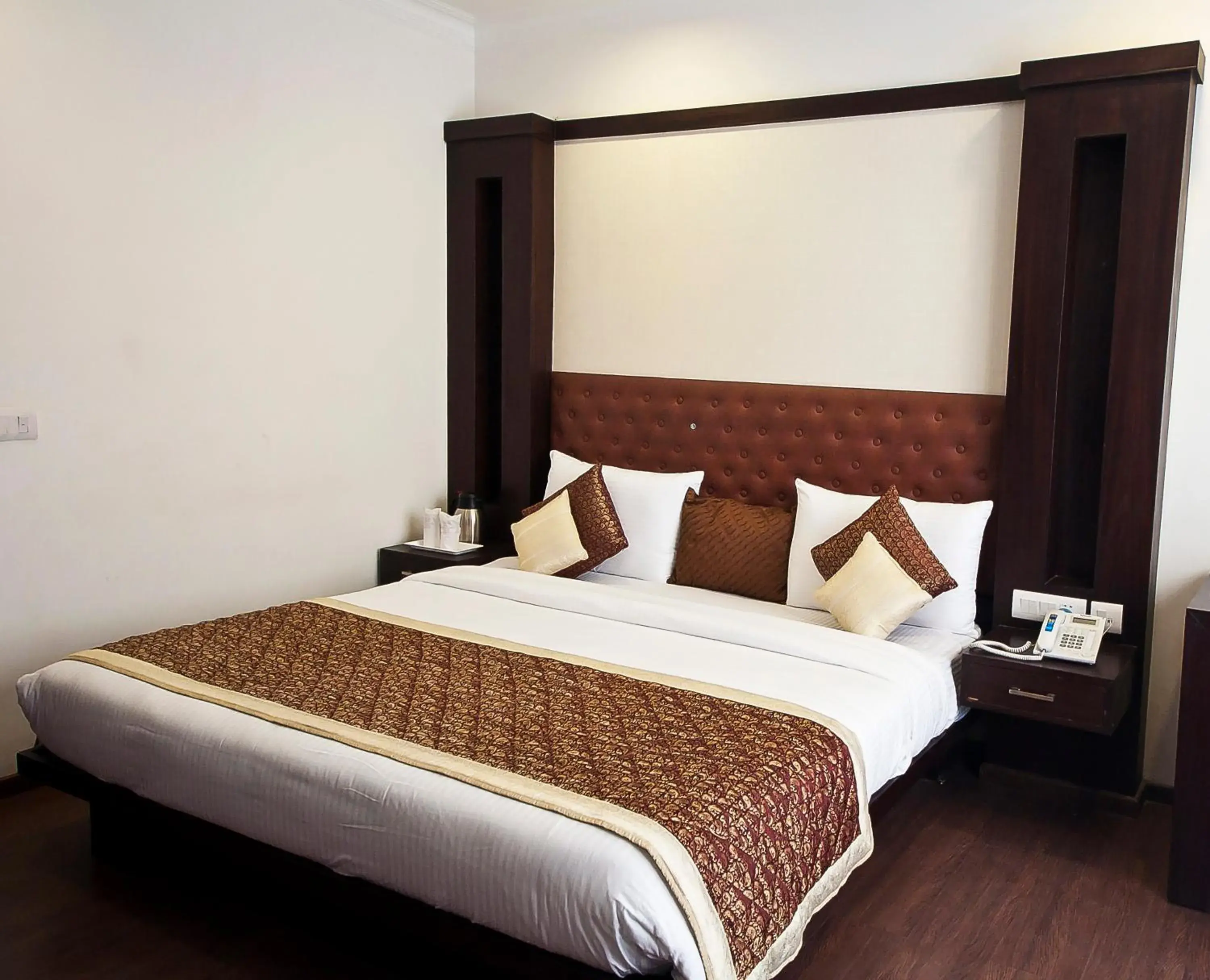 Bed in Divine Paradise Tavisha Bed in Divine Paradise Tavisha