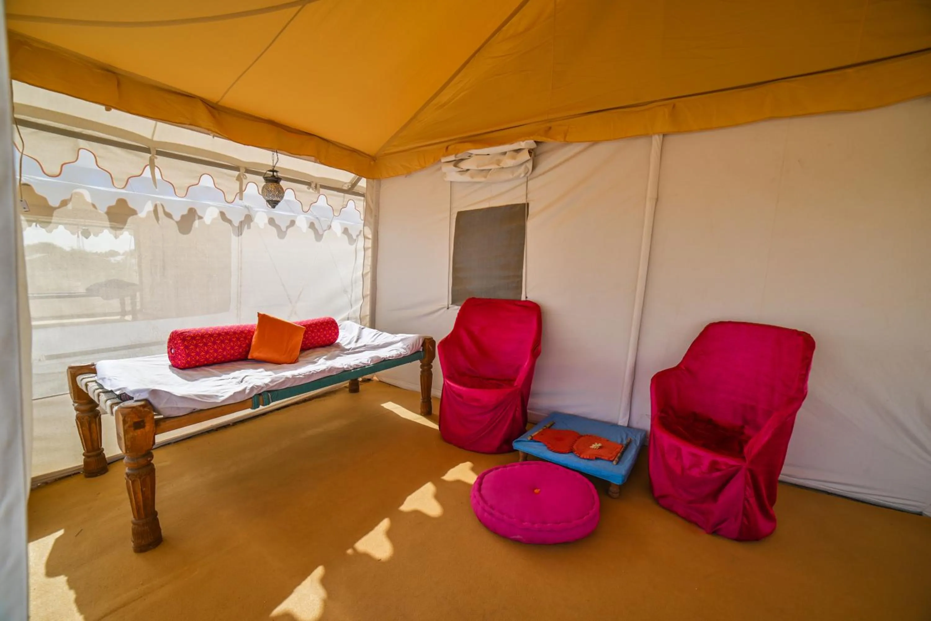 The Captain Desert Camp