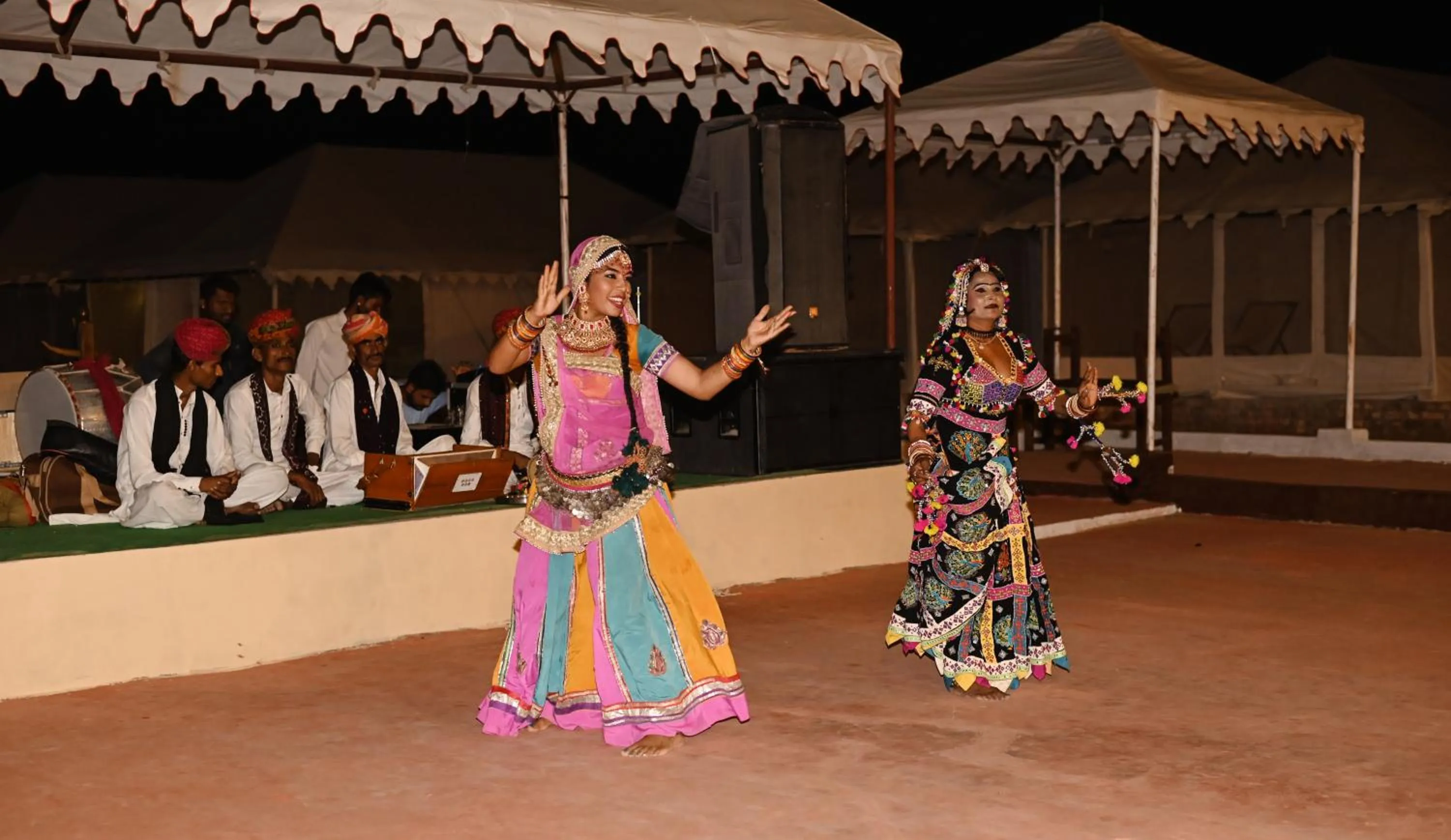 The Captain Desert Camp