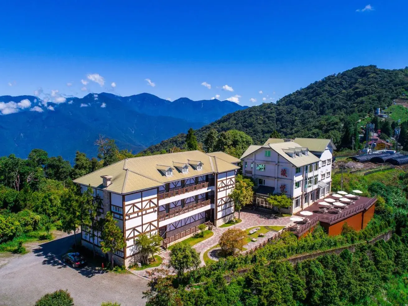 Property building in Jun Yue Hanging Garden Resort Property building in Jun Yue Hanging Garden Resort
