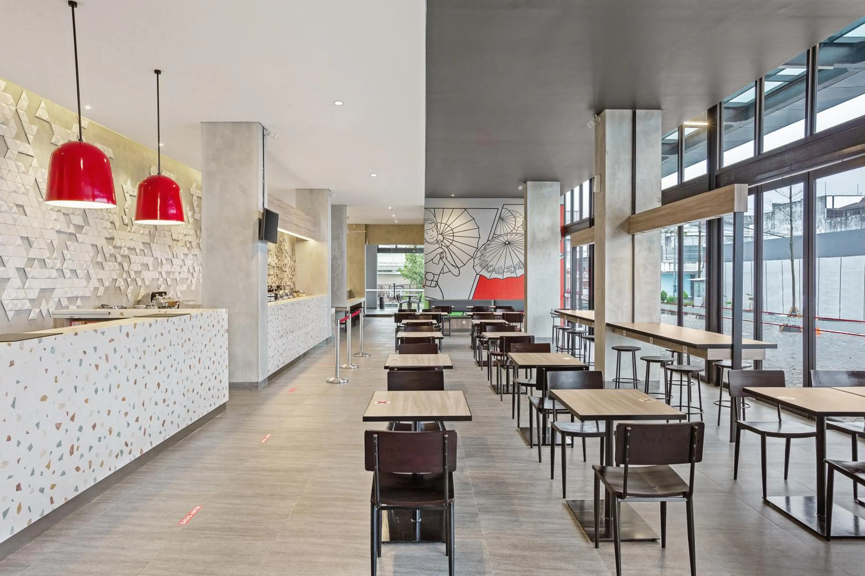 Restaurant/places to eat in Amaris Hotel Tasikmalaya