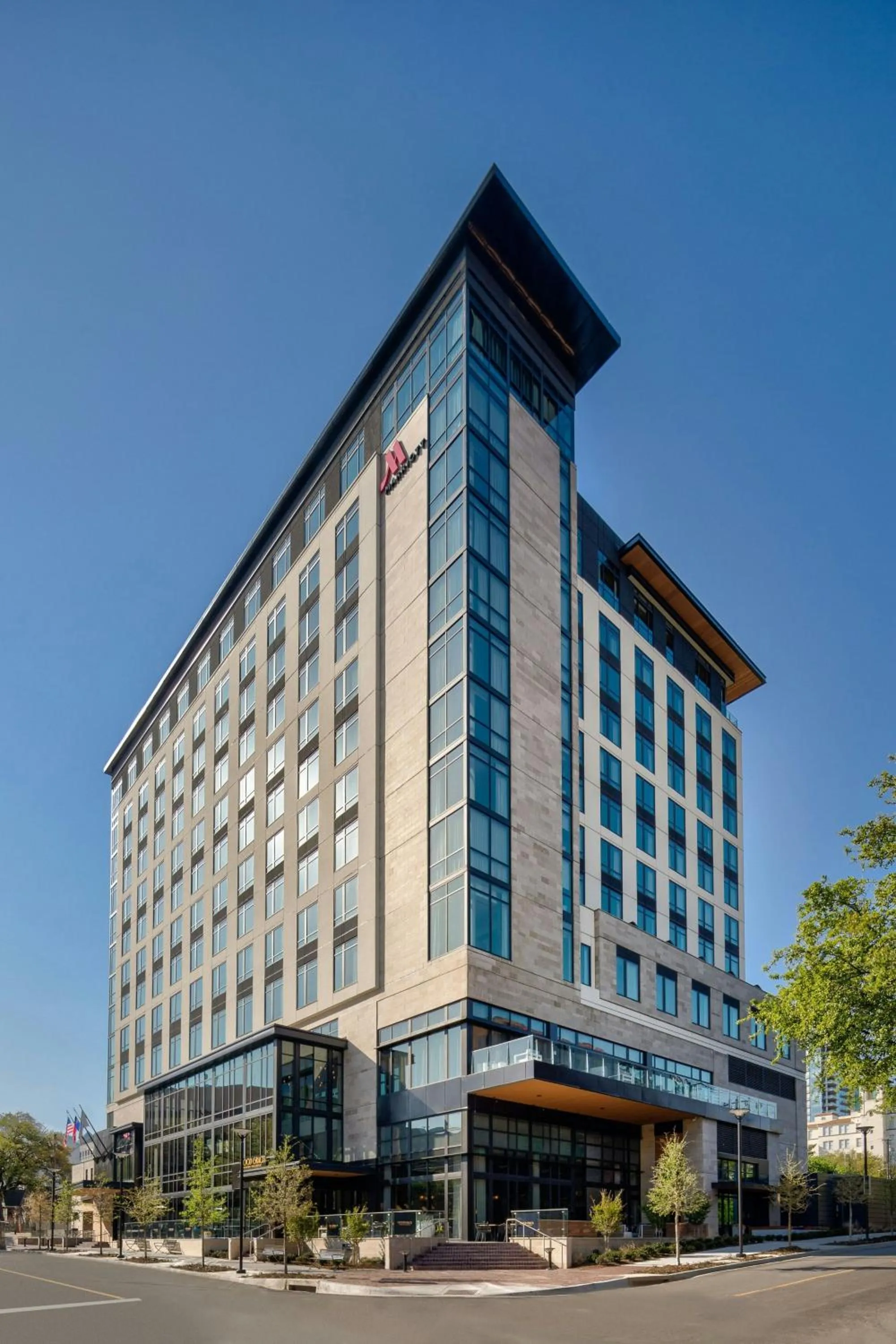 Property building in Marriott Dallas Uptown