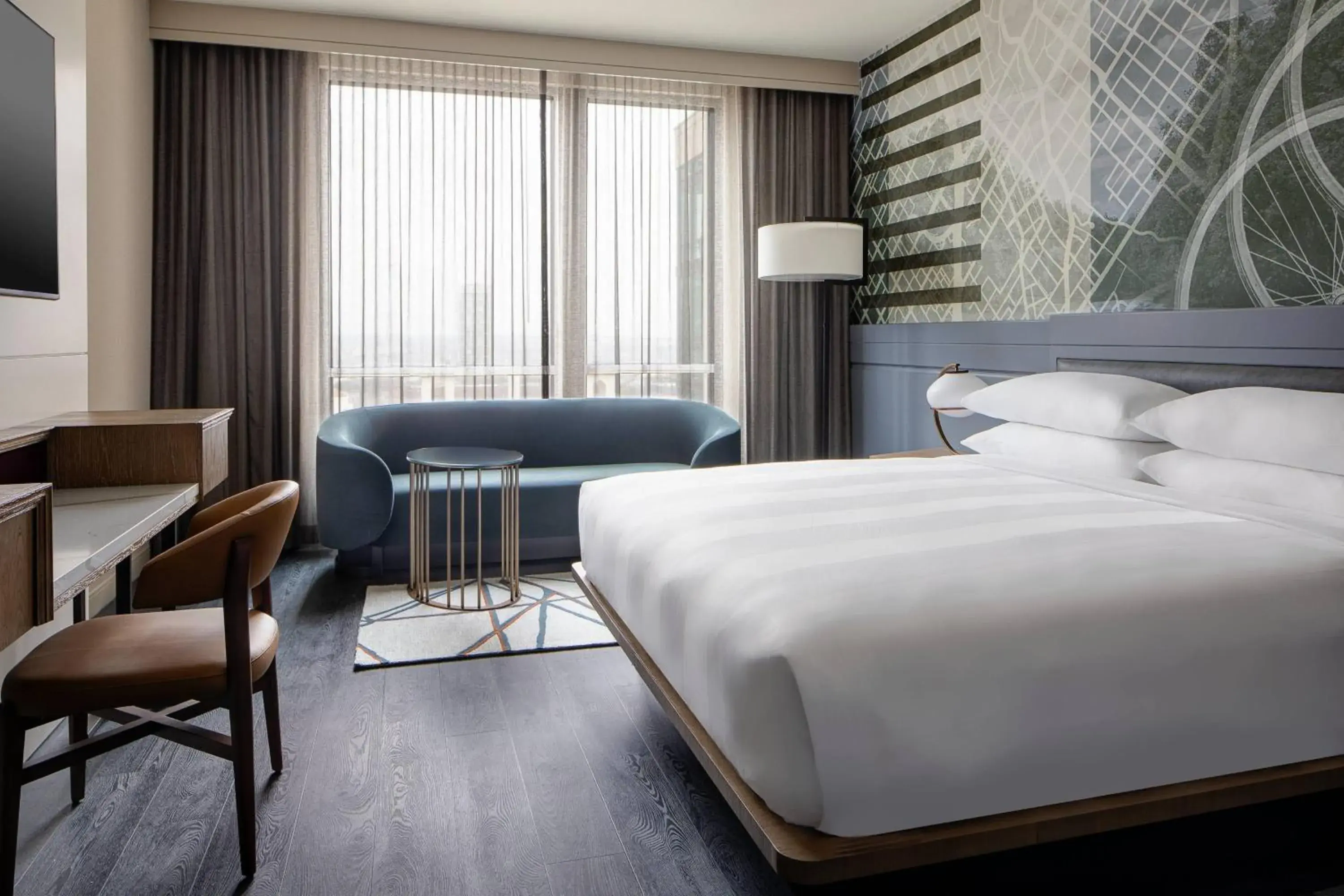 Deluxe Guest room with 1 King, City view, High Floor in Marriott Dallas Uptown Deluxe Guest room with 1 King, City view, High Floor in Marriott Dallas Uptown