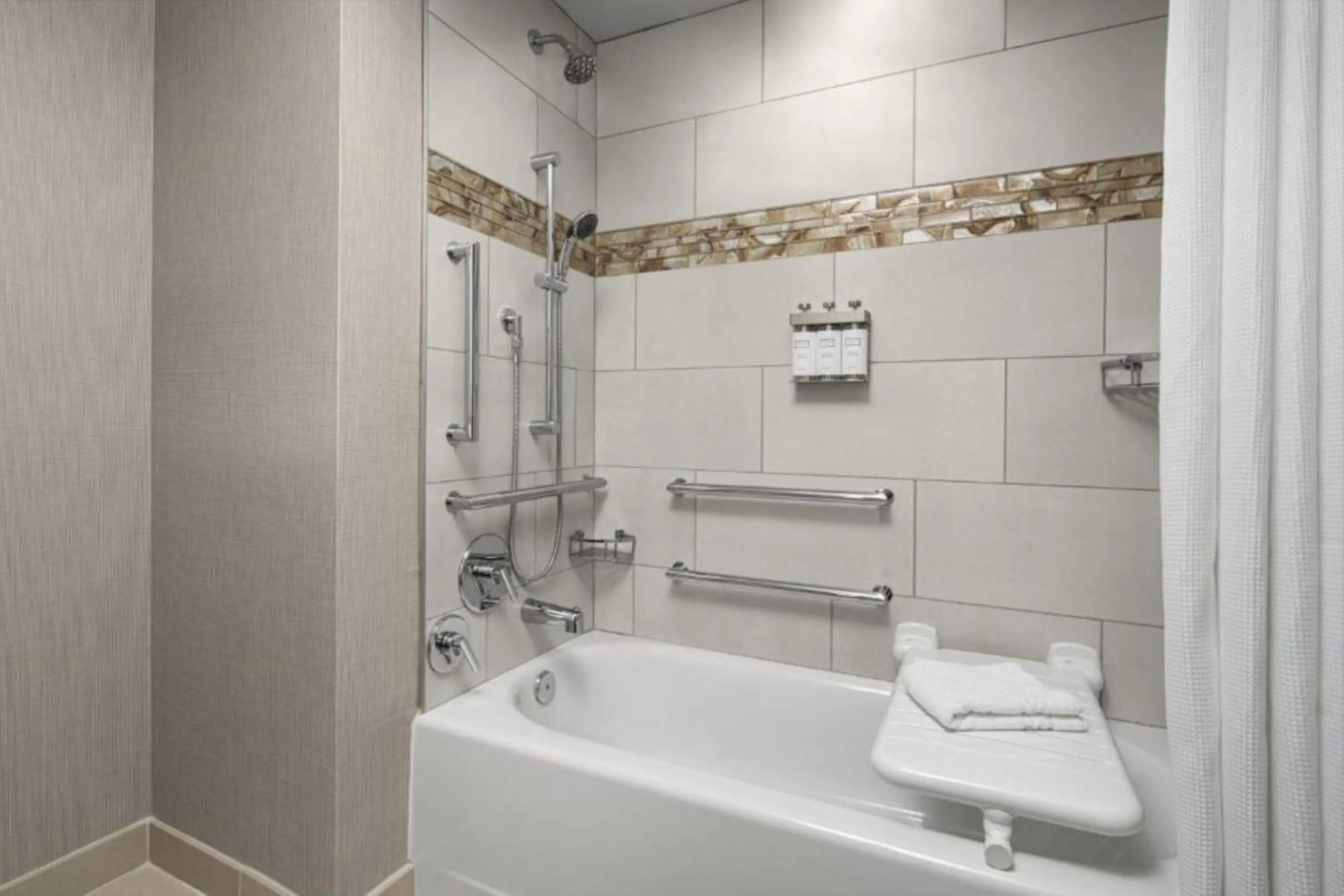 Bathroom in Residence Inn By Marriott Jacksonville-Mayo Clinic Area