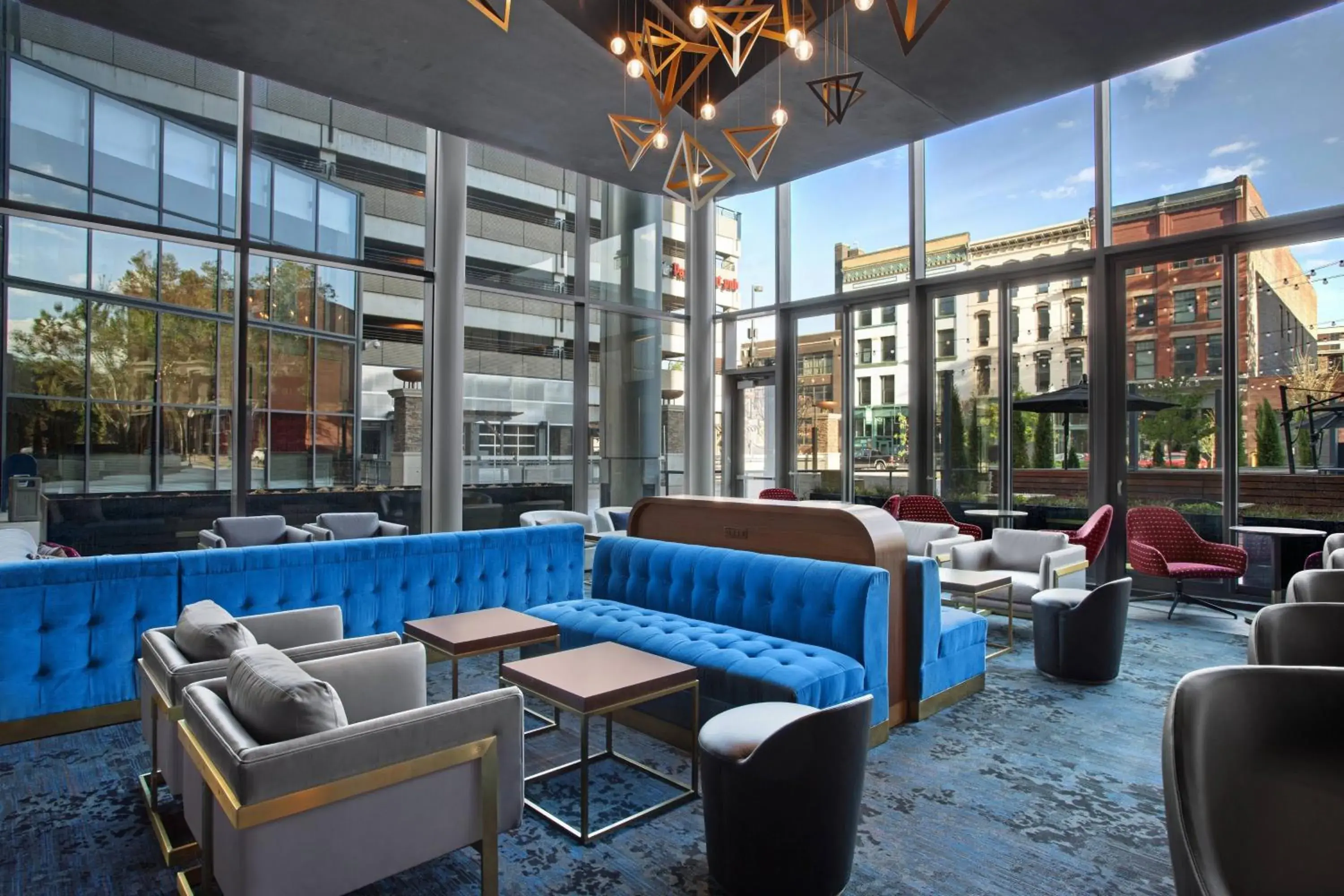 Lounge or bar in The Farnam, Autograph Collection Lounge or bar in The Farnam, Autograph Collection