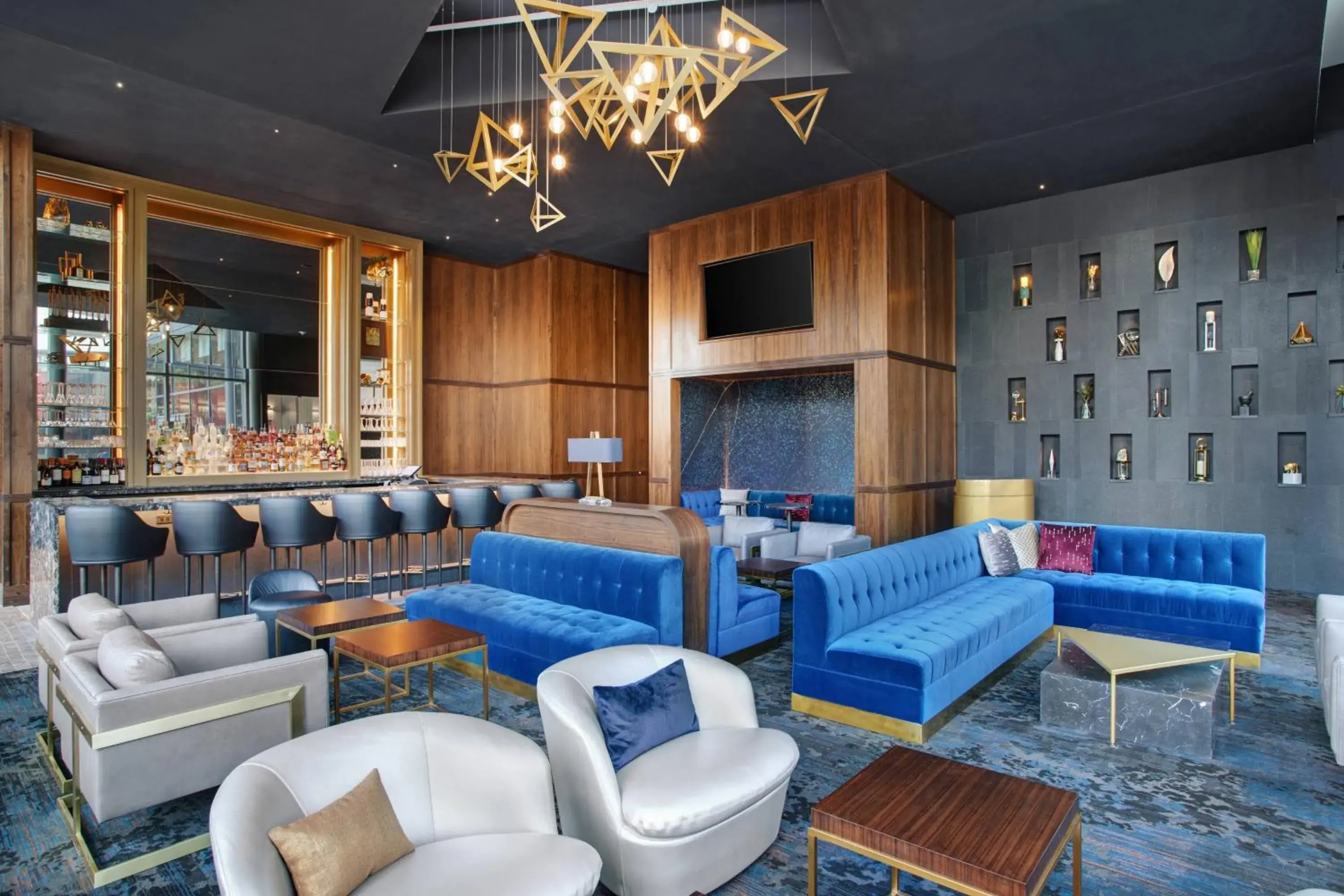 Lounge or bar in The Farnam, Autograph Collection Lounge or bar in The Farnam, Autograph Collection