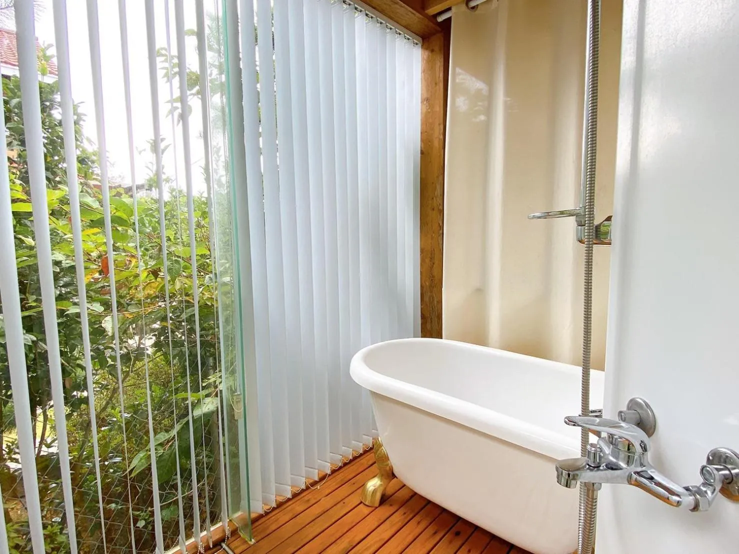 Bathroom in Ailiga Travel Villa