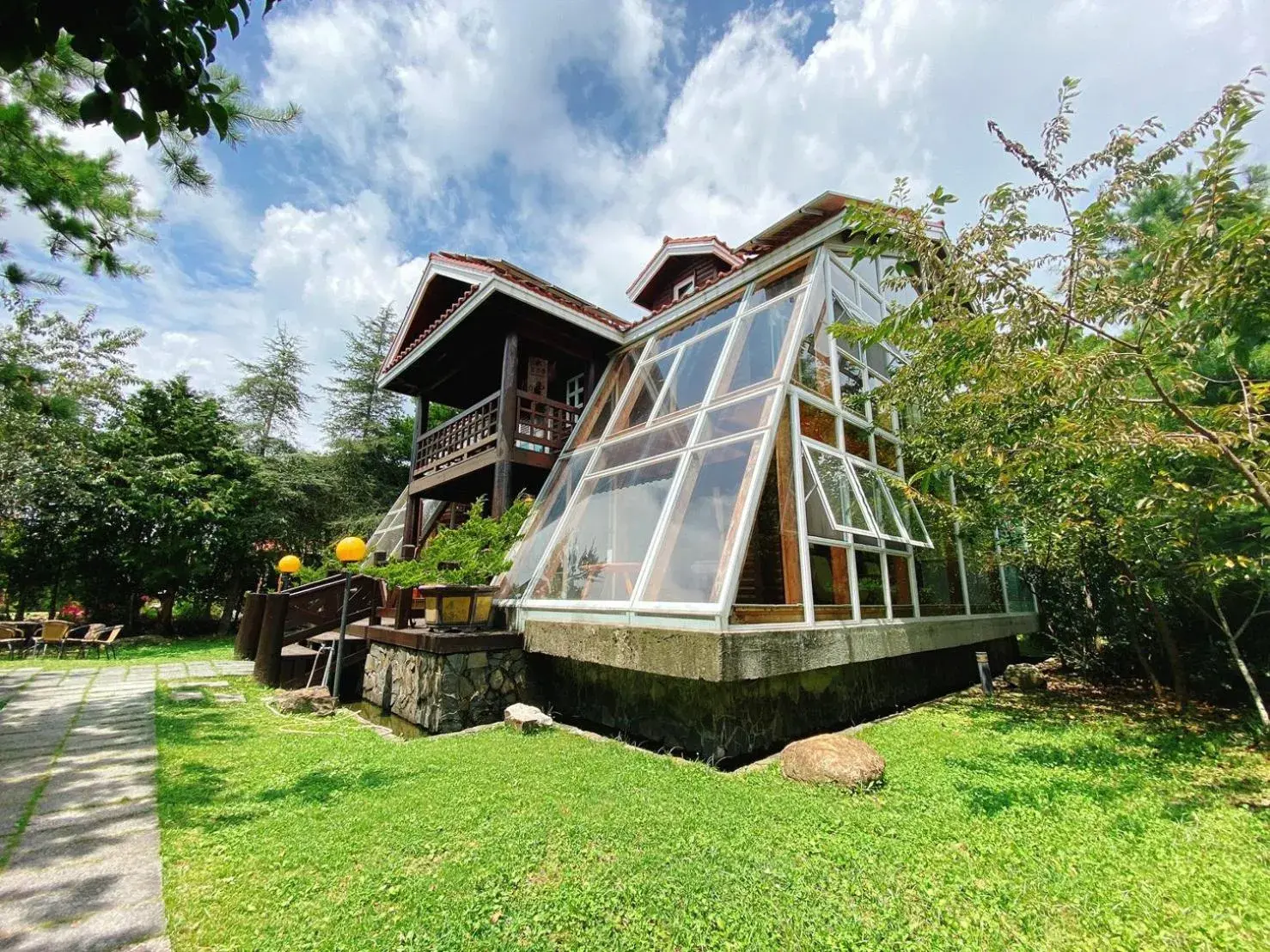 Property building in Ailiga Travel Villa Property building in Ailiga Travel Villa