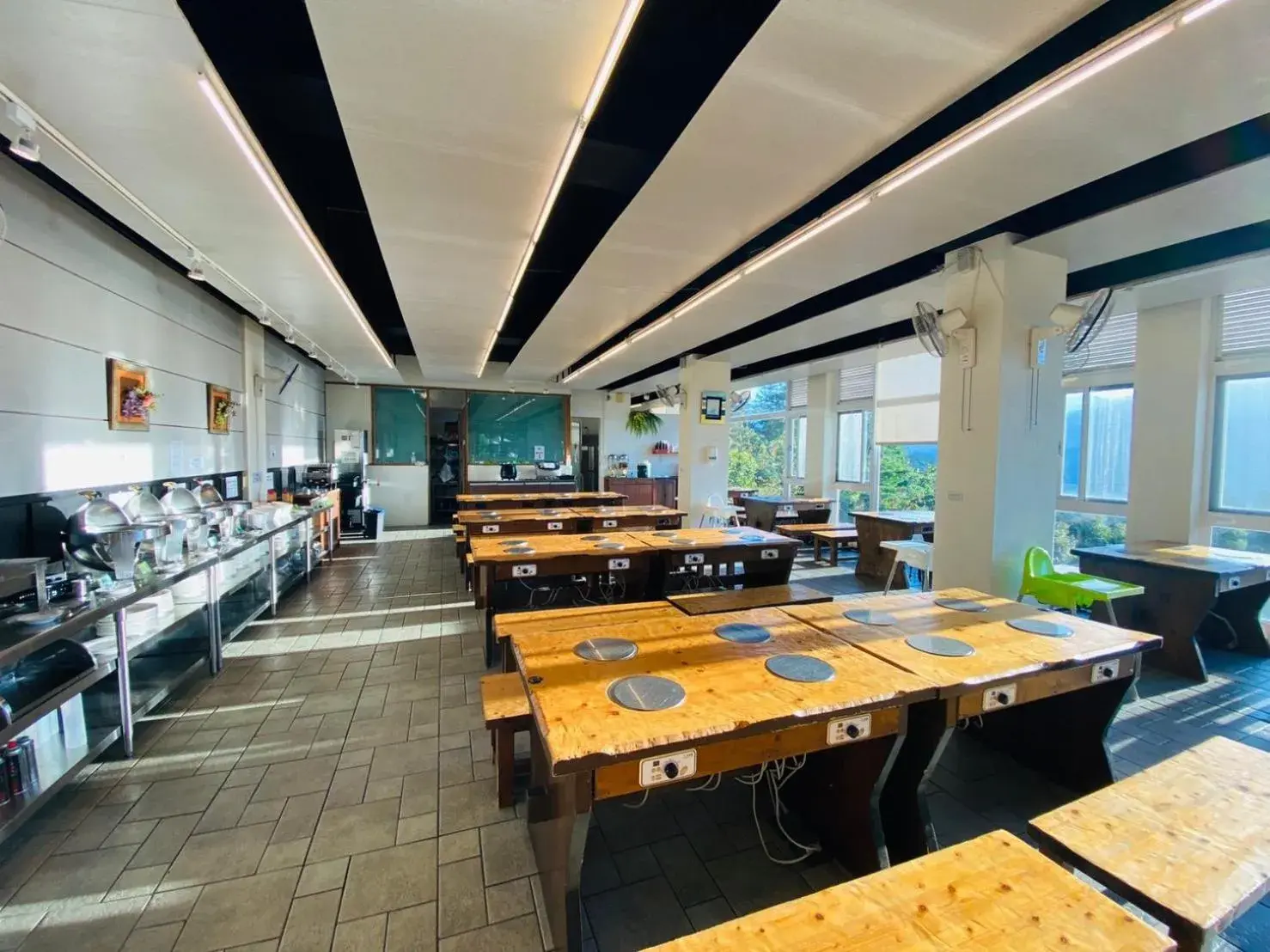 Restaurant/places to eat in Ailiga Travel Villa Restaurant/places to eat in Ailiga Travel Villa