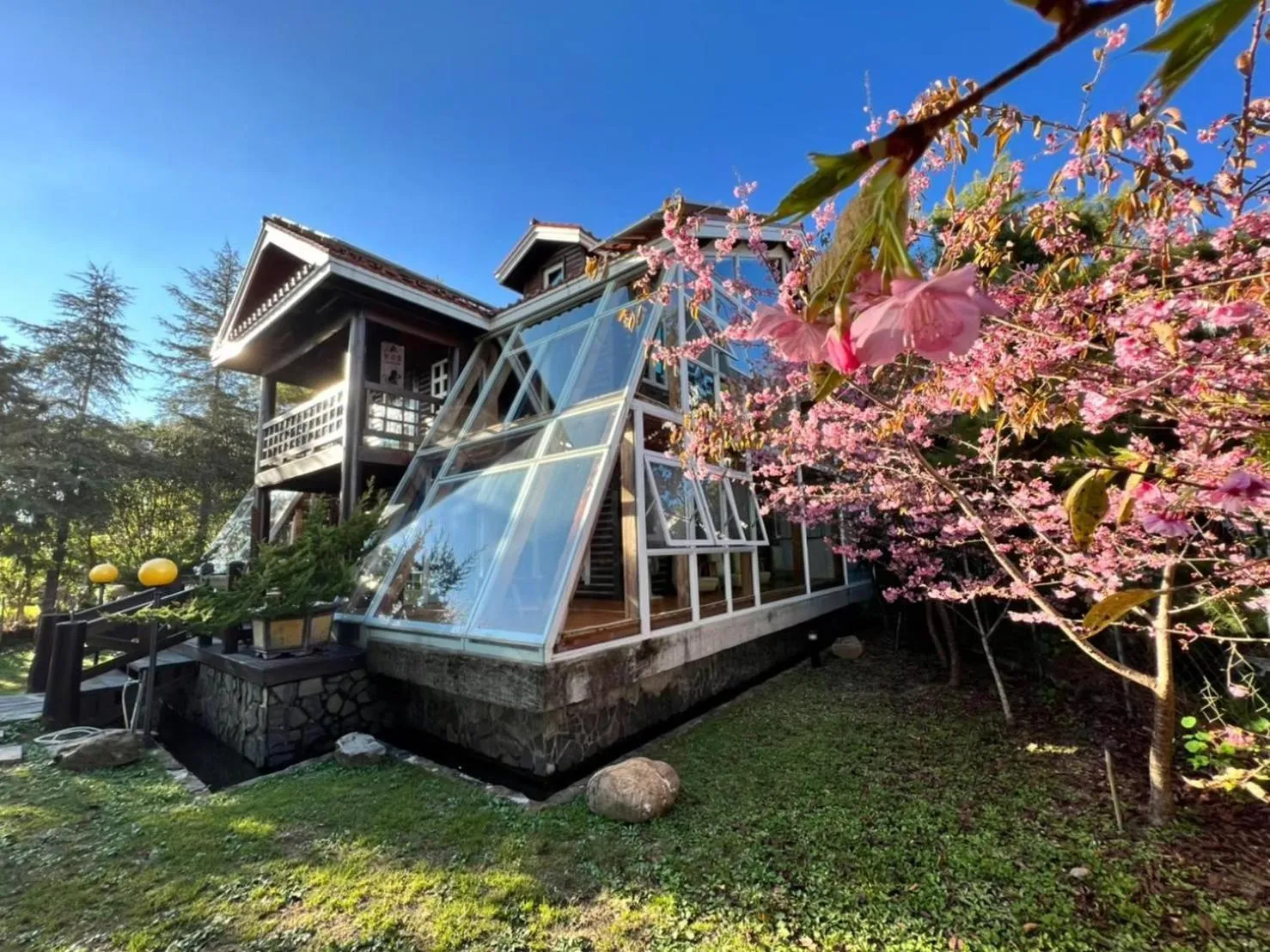 Property building in Ailiga Travel Villa