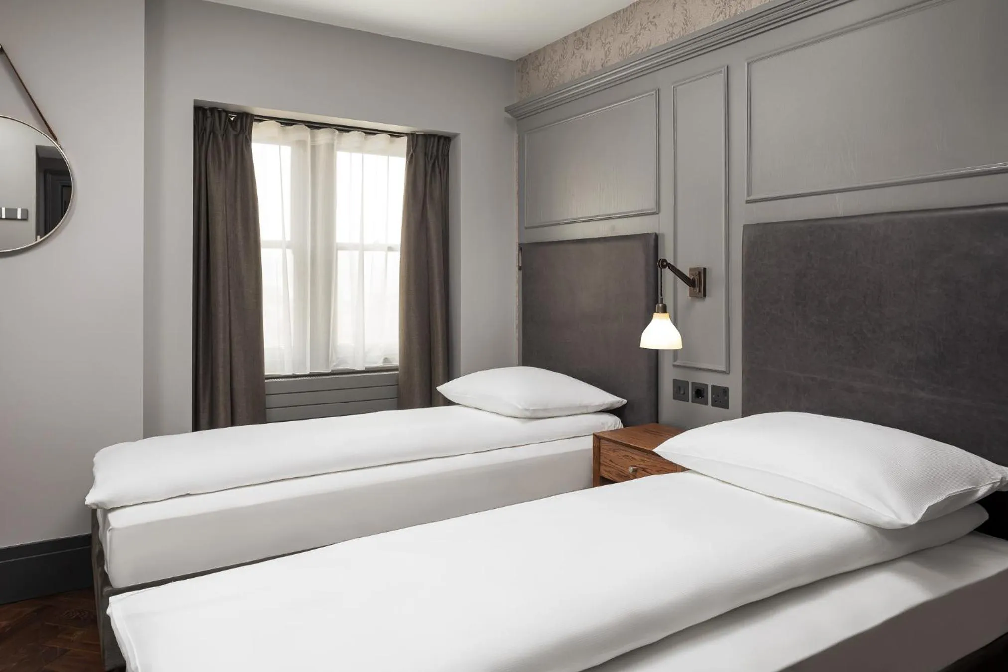 Bedroom, Bed in Hapimag Apartments London