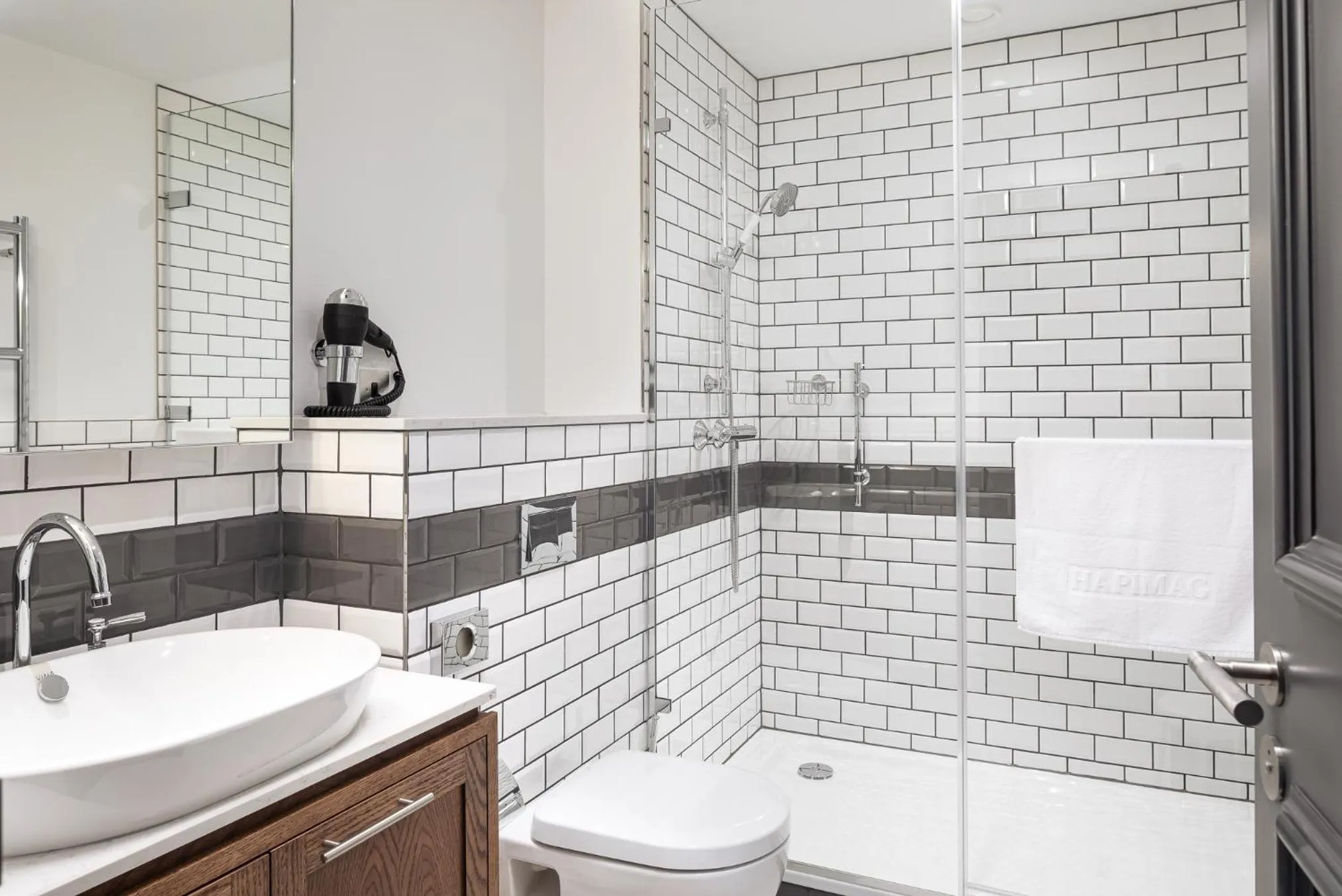 Bathroom in Hapimag Apartments London