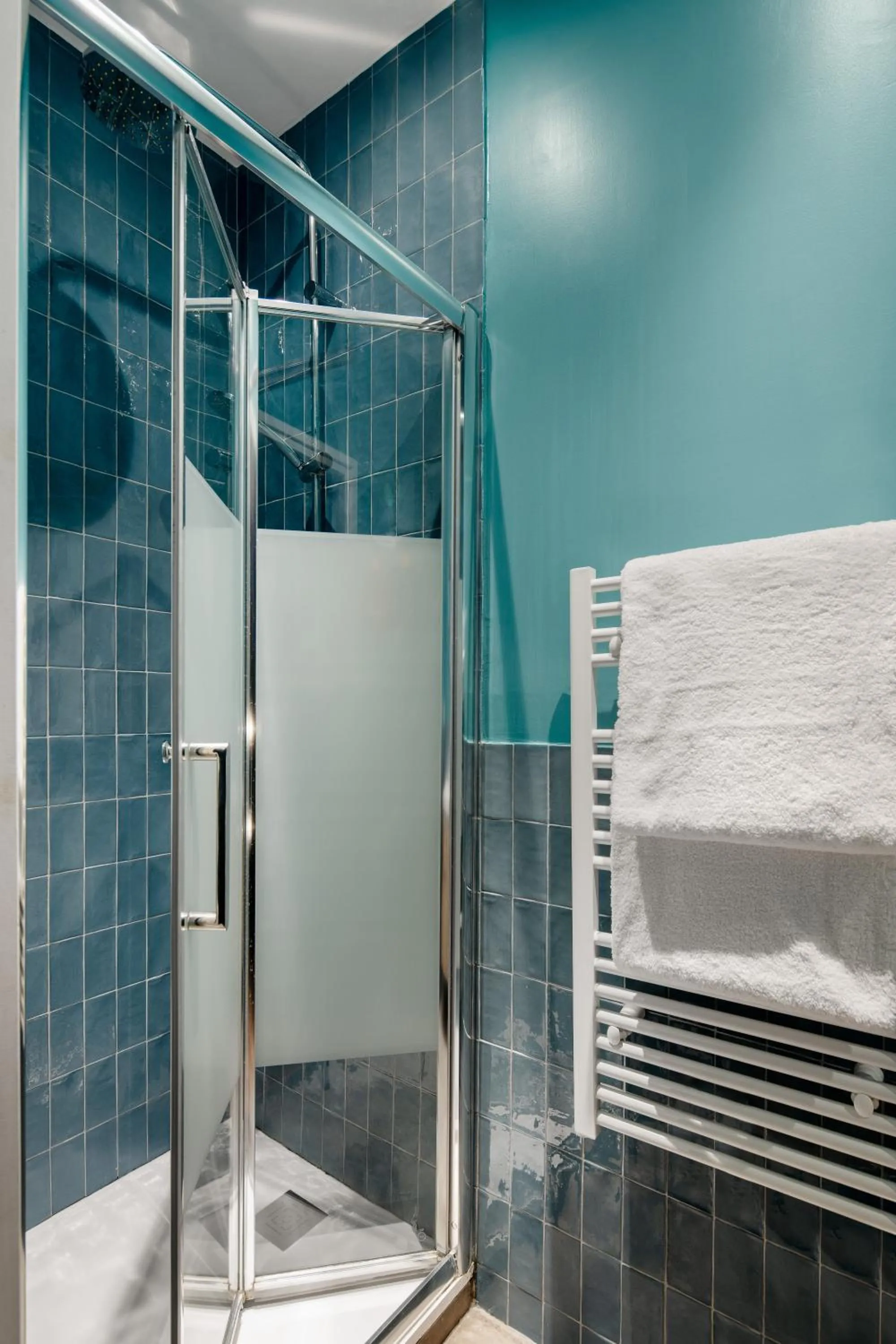 Bathroom in Edgar Suites Martyrs - Loft
