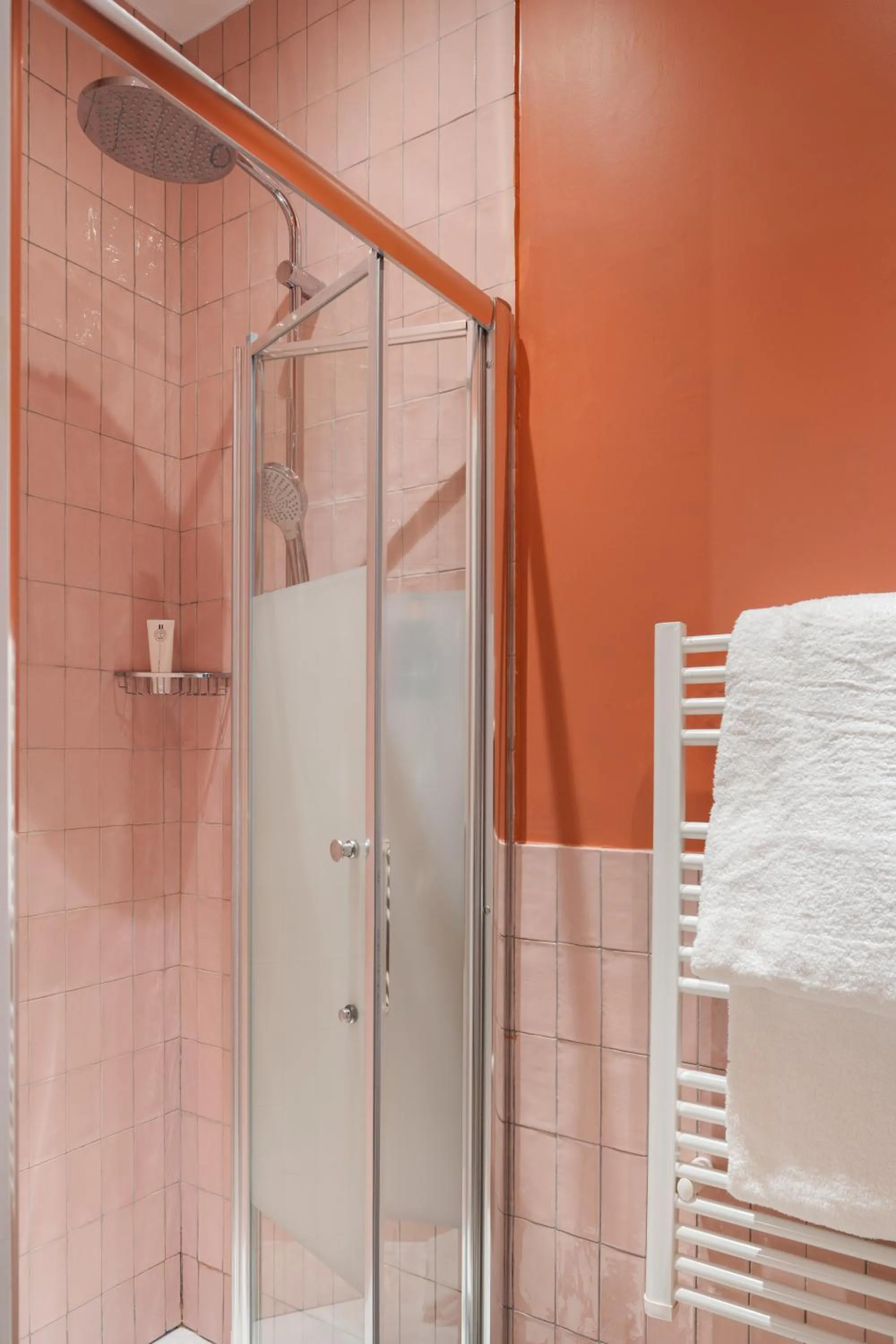 Bathroom in Edgar Suites Martyrs - Loft