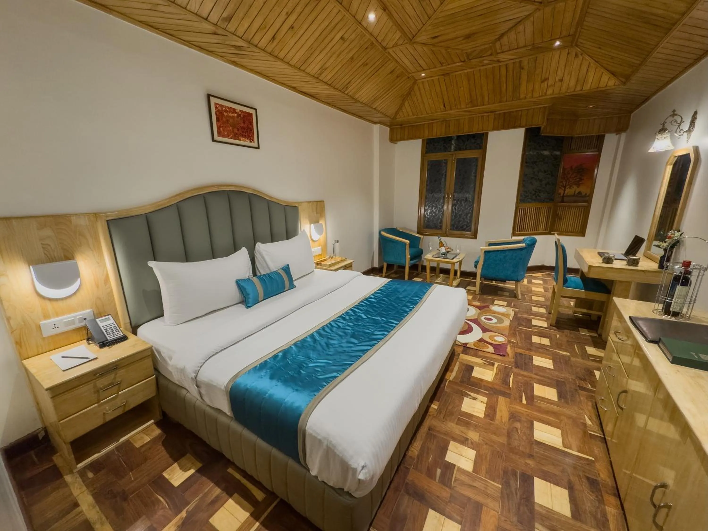 Bed in Bravia Hotel Manali Inn