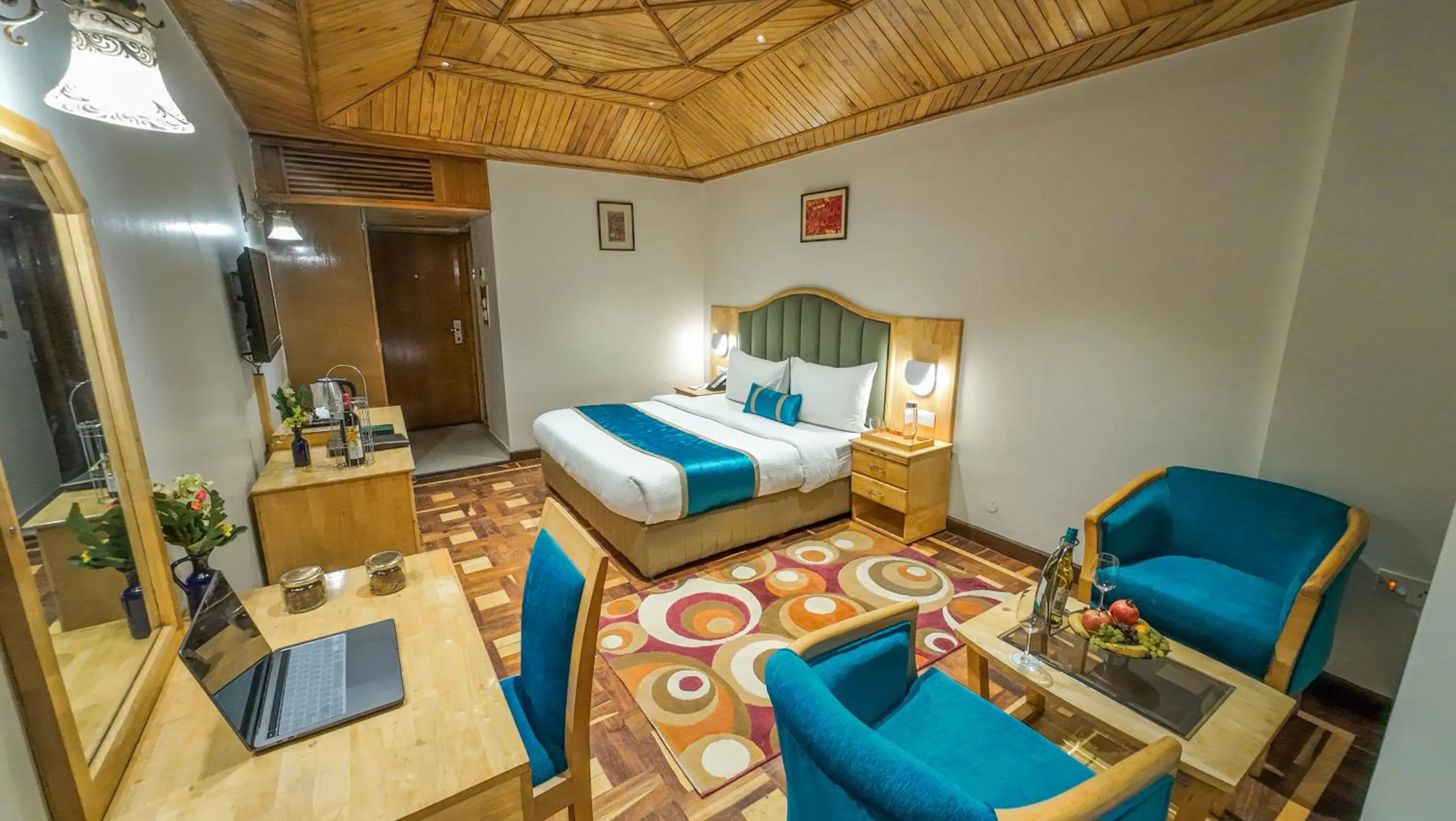 Bed in Bravia Hotel Manali Inn