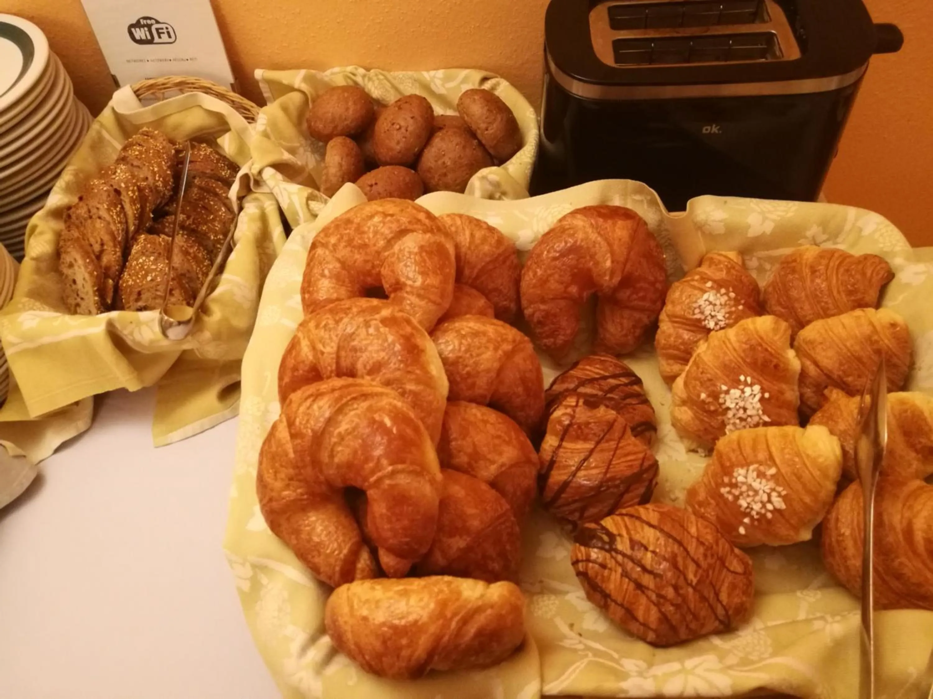 Food in Swiss Lodge Nassa Garni