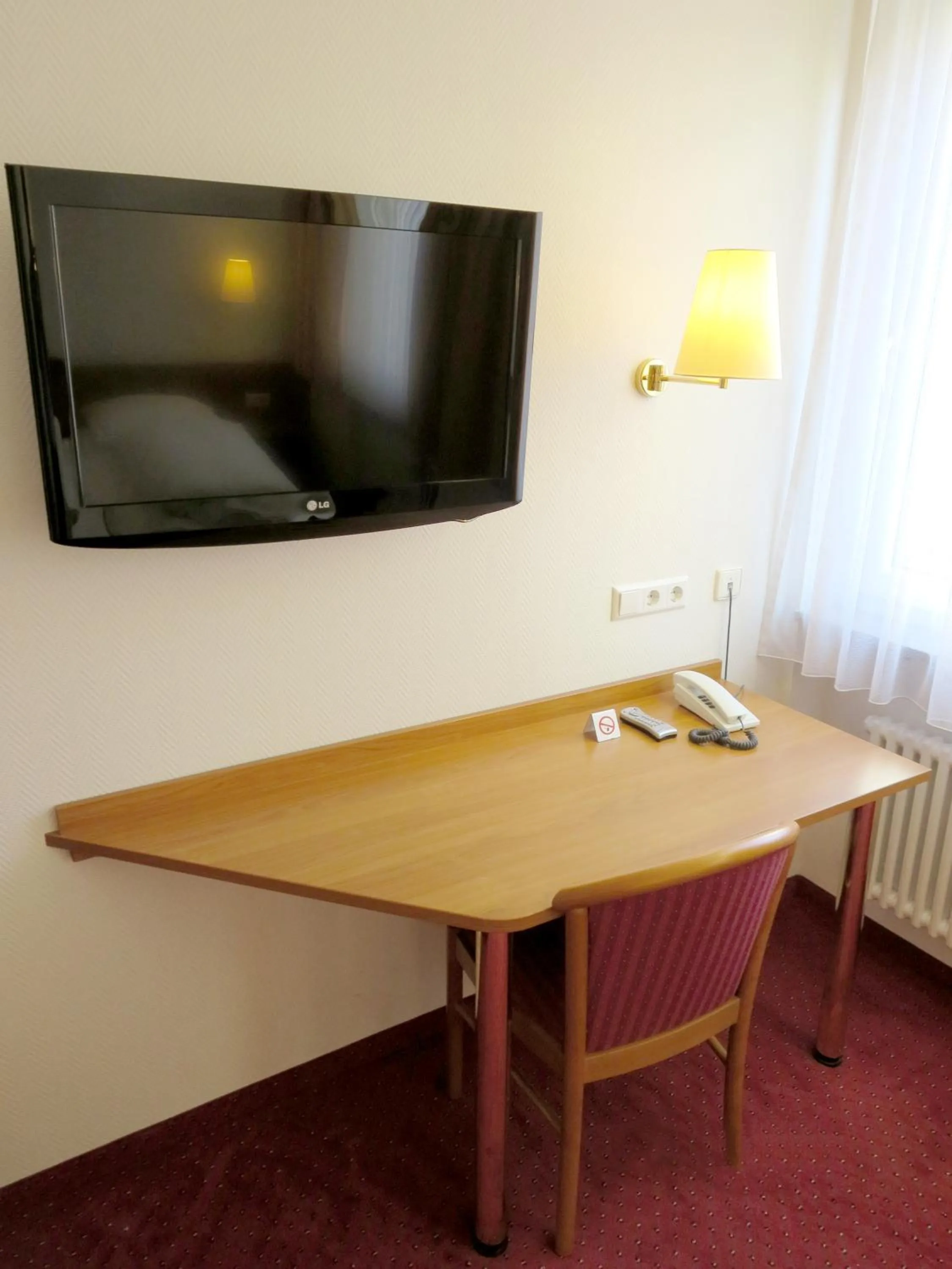 TV and multimedia in Hotel Find