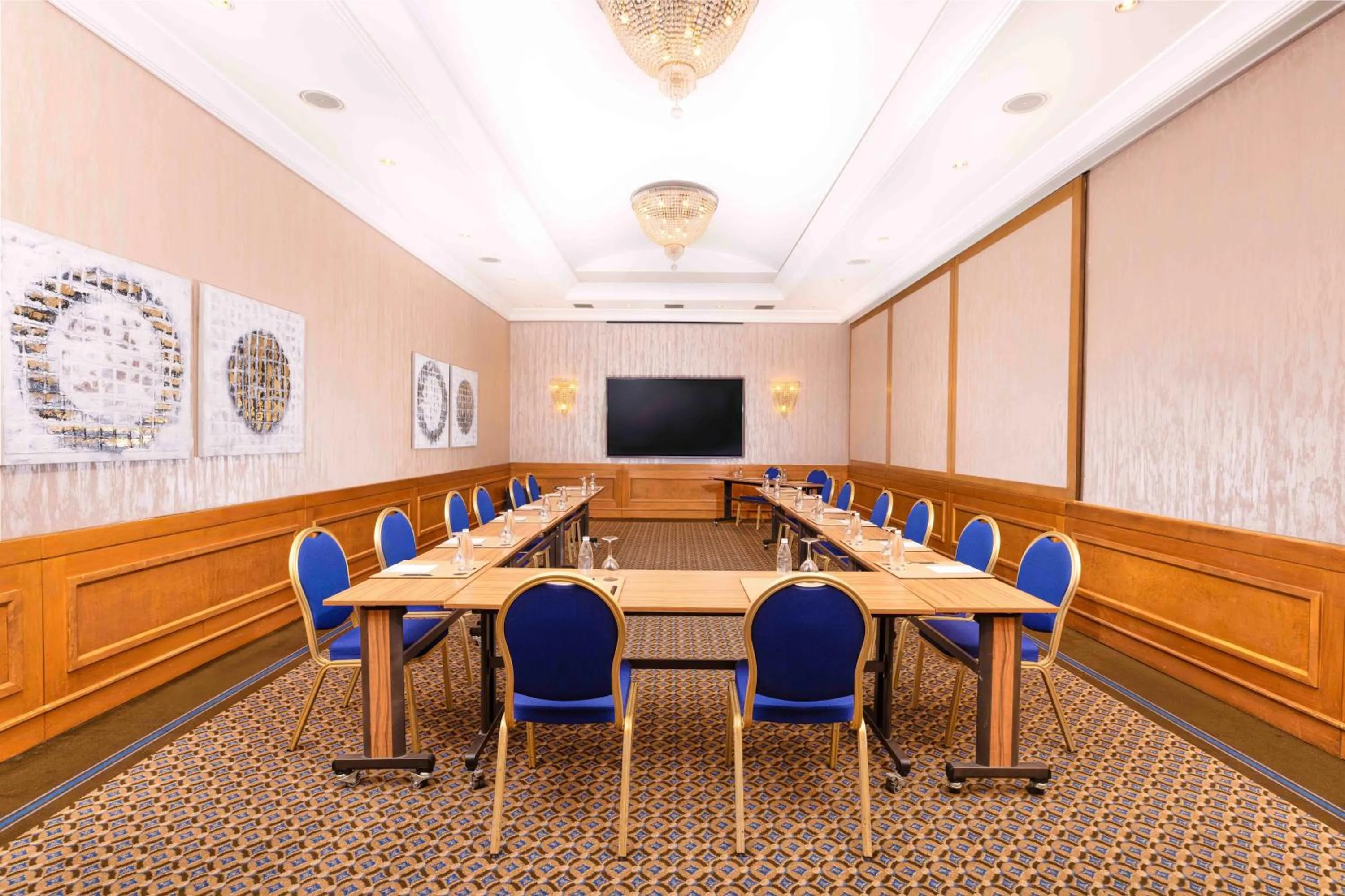 Meeting/conference room in Gefinor Rotana – Beirut