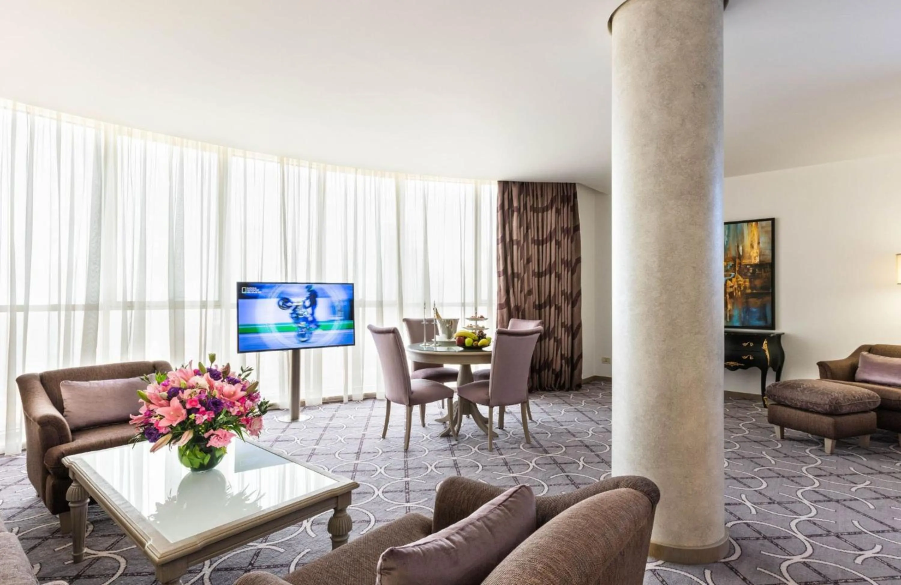 TV and multimedia in Gefinor Rotana – Beirut