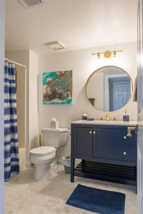 Gated Dobson Ranch townhouse, balcony, golf views